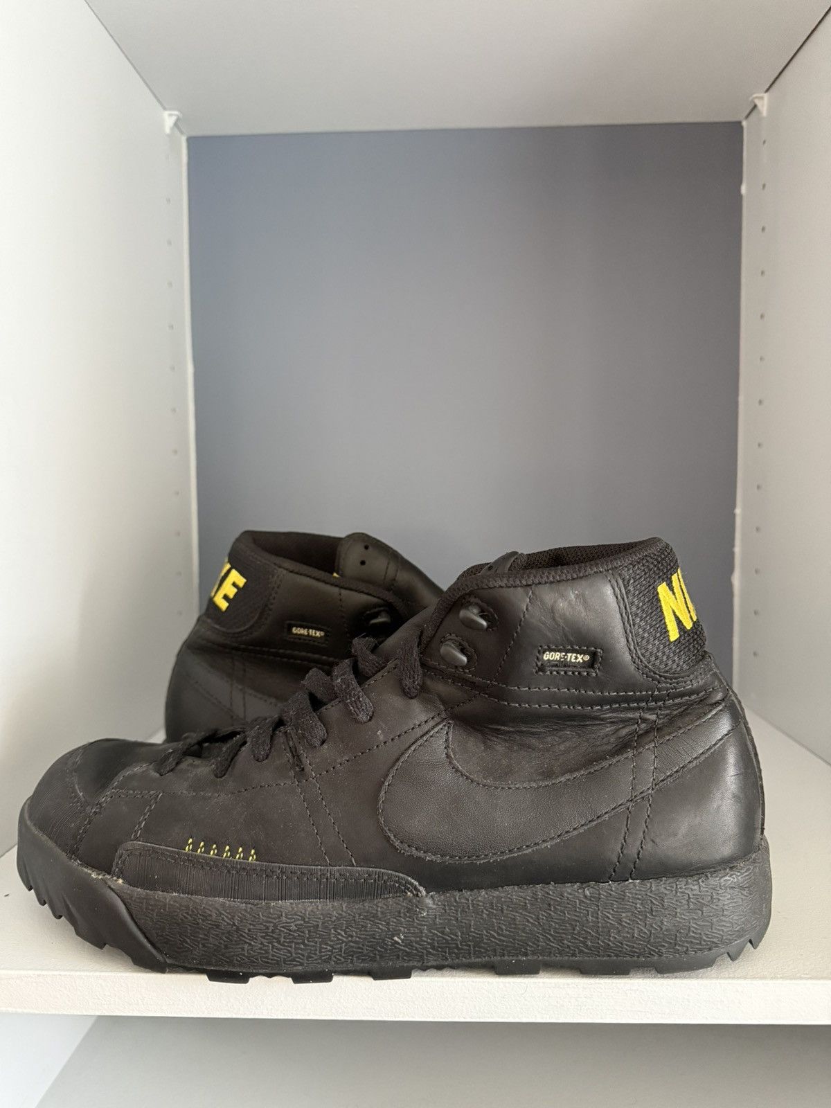 Nike Nike ACG Blazer High Black Gore Tex 2008 324693-002 Size US 10 / EU 43 - 1 Thumbnail