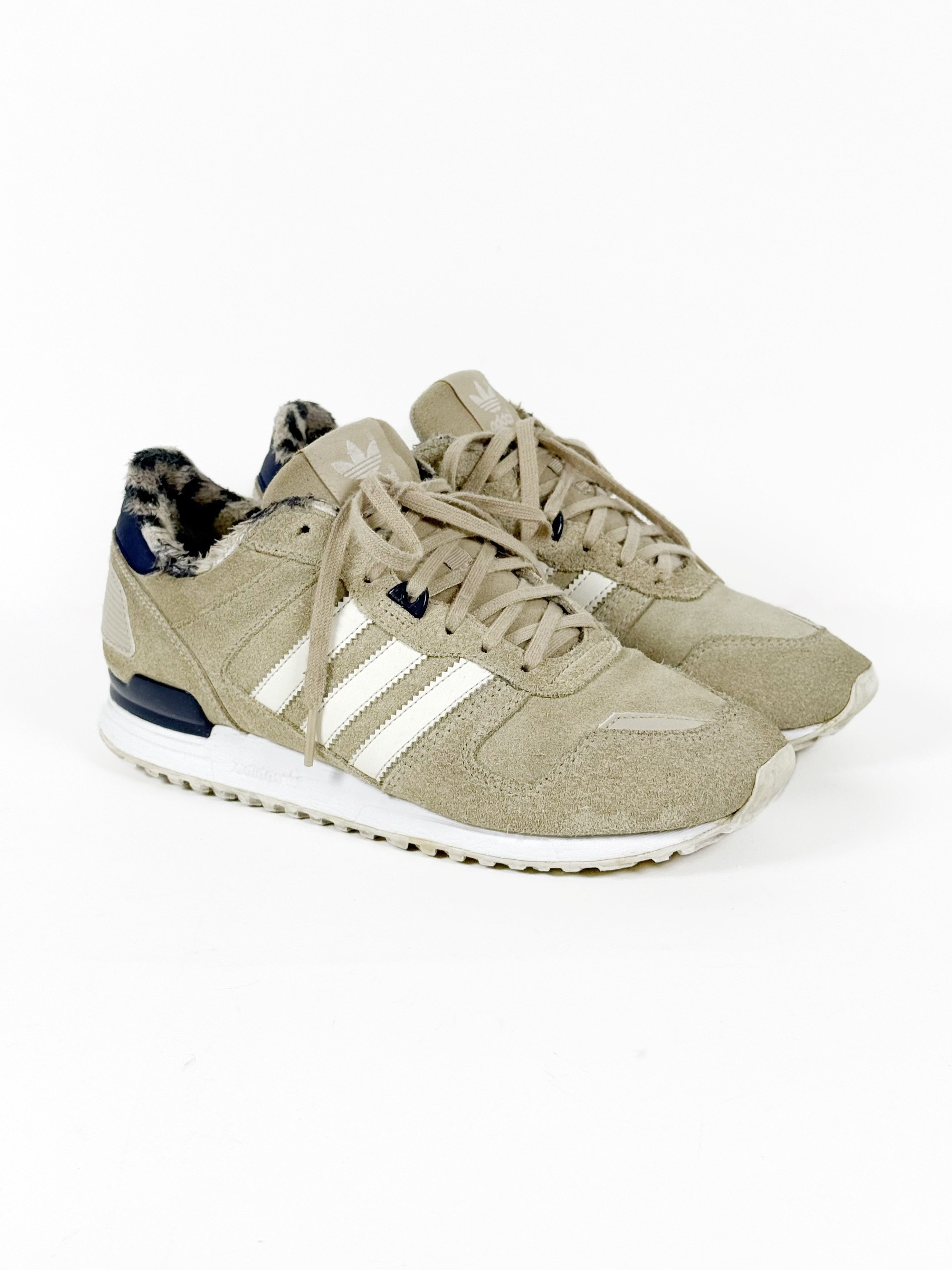 Adidas adidas Originals ZX 700 Suede Beige Vintage Sneakers US7