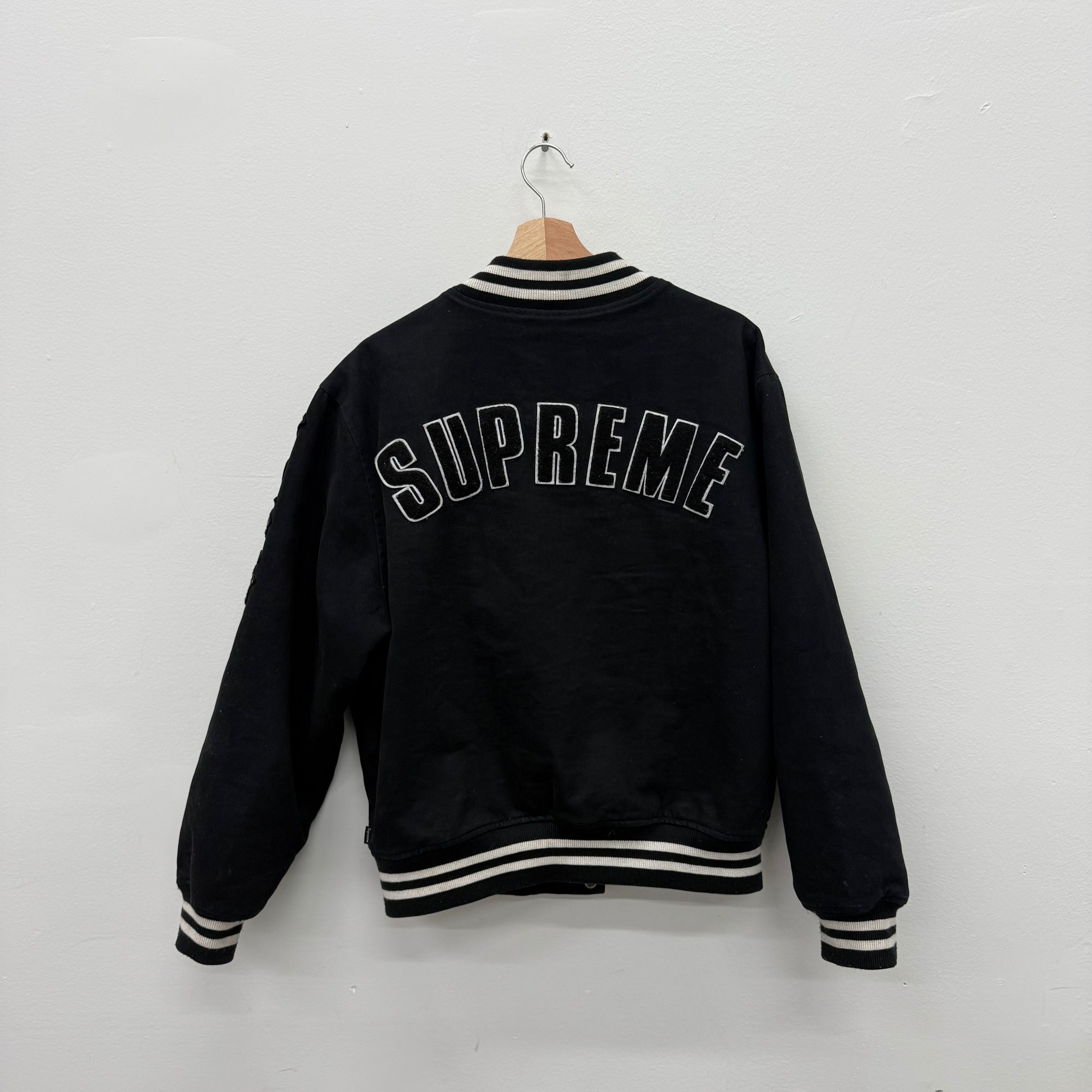 Supreme Supreme MLB New Era Black Patch Jacket - Size M Size US M / EU 48-50 / 2 - 2 Thumbnail