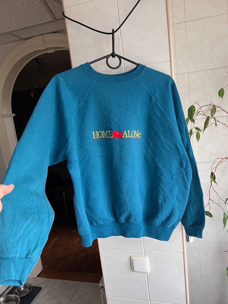 Designer × Vintage Vintage 1990s Promo Home Alone Sweatshirt by Hanes Crewneck Size US M / EU 48-50 / 2 - 7 Thumbnail