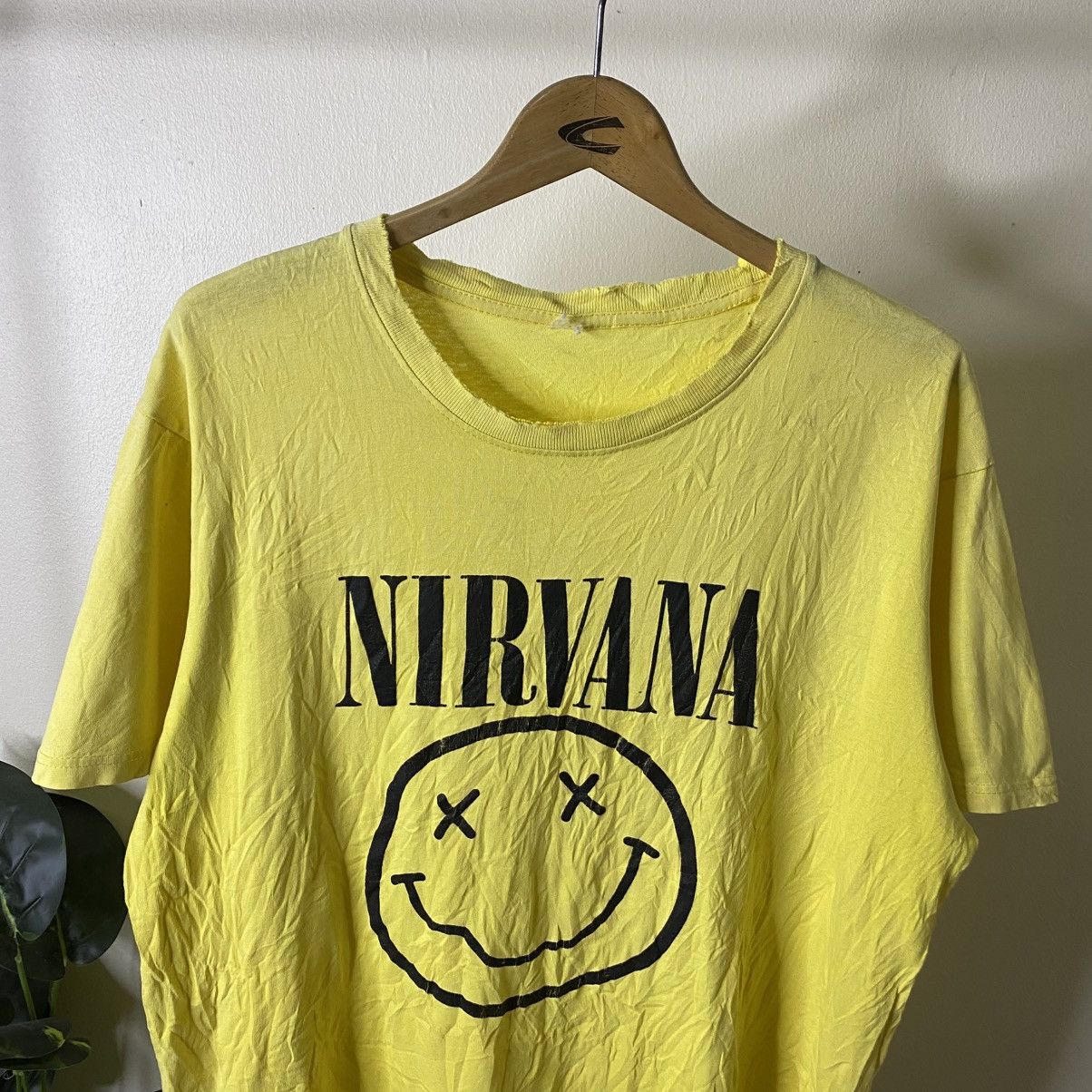 Nirvana Vintage Y2K Nirvana Smiley Kurt Cobain Band T Shirt Size US XL / EU 56 / 4 - 2 Thumbnail