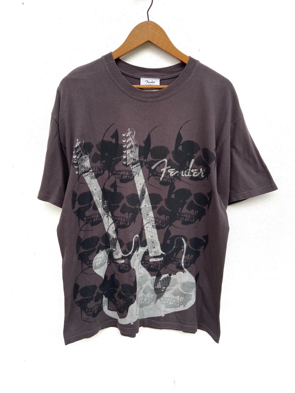 Fender 🔥 Vintage Fender t shirt skulls if six was nine rock n roll Size US L / EU 52-54 / 3 - 1 Thumbnail