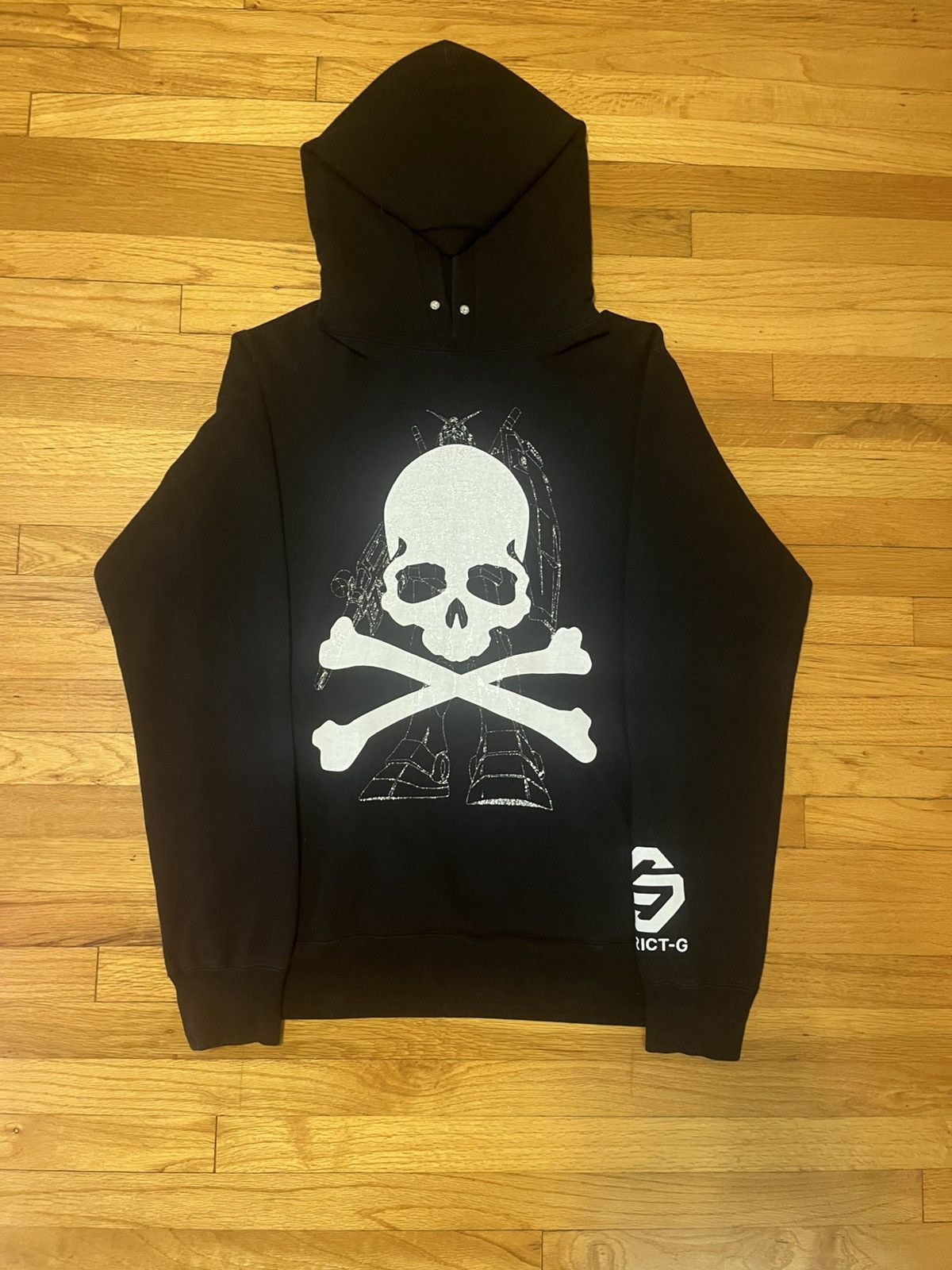 未使用新品！日本製 mastermind JAPAN × THEATER8. Mastermind Japan Theater8 Madonna Nudes 1979 | Grailed