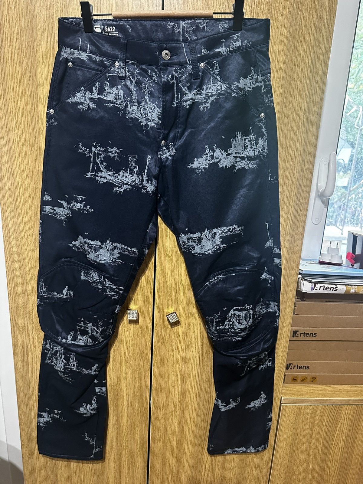 G-Star × Pharrell G-Star RAW Elwood X25 Pharrell Williams –Toile de Jouy Print Size US 32 / EU 48 - 1 Thumbnail