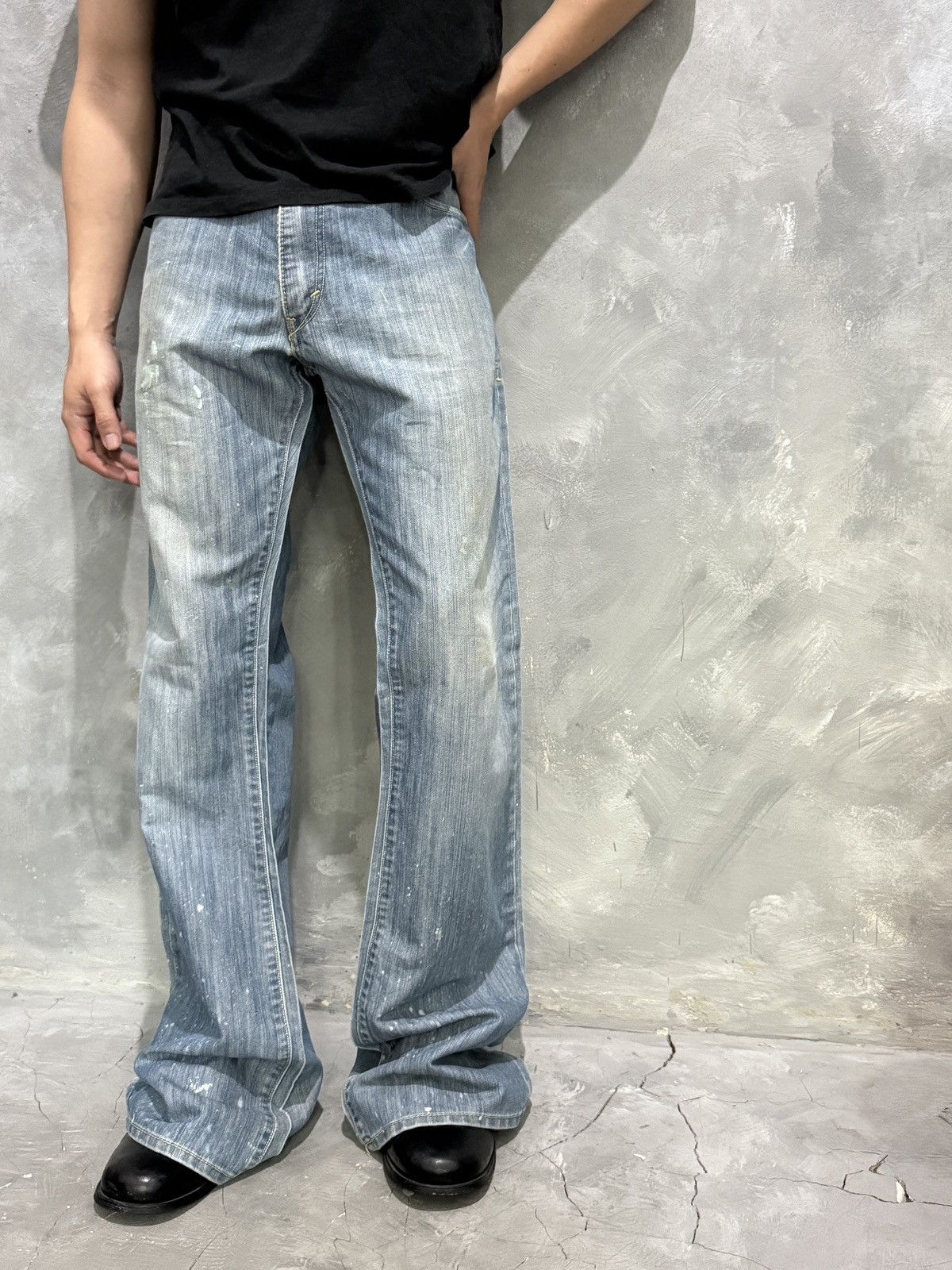 Levi's 2000s Levi’s 527 Low Boot Cut Jeans NFS Acne Studios Size US 34 / EU 50 - 1 Thumbnail