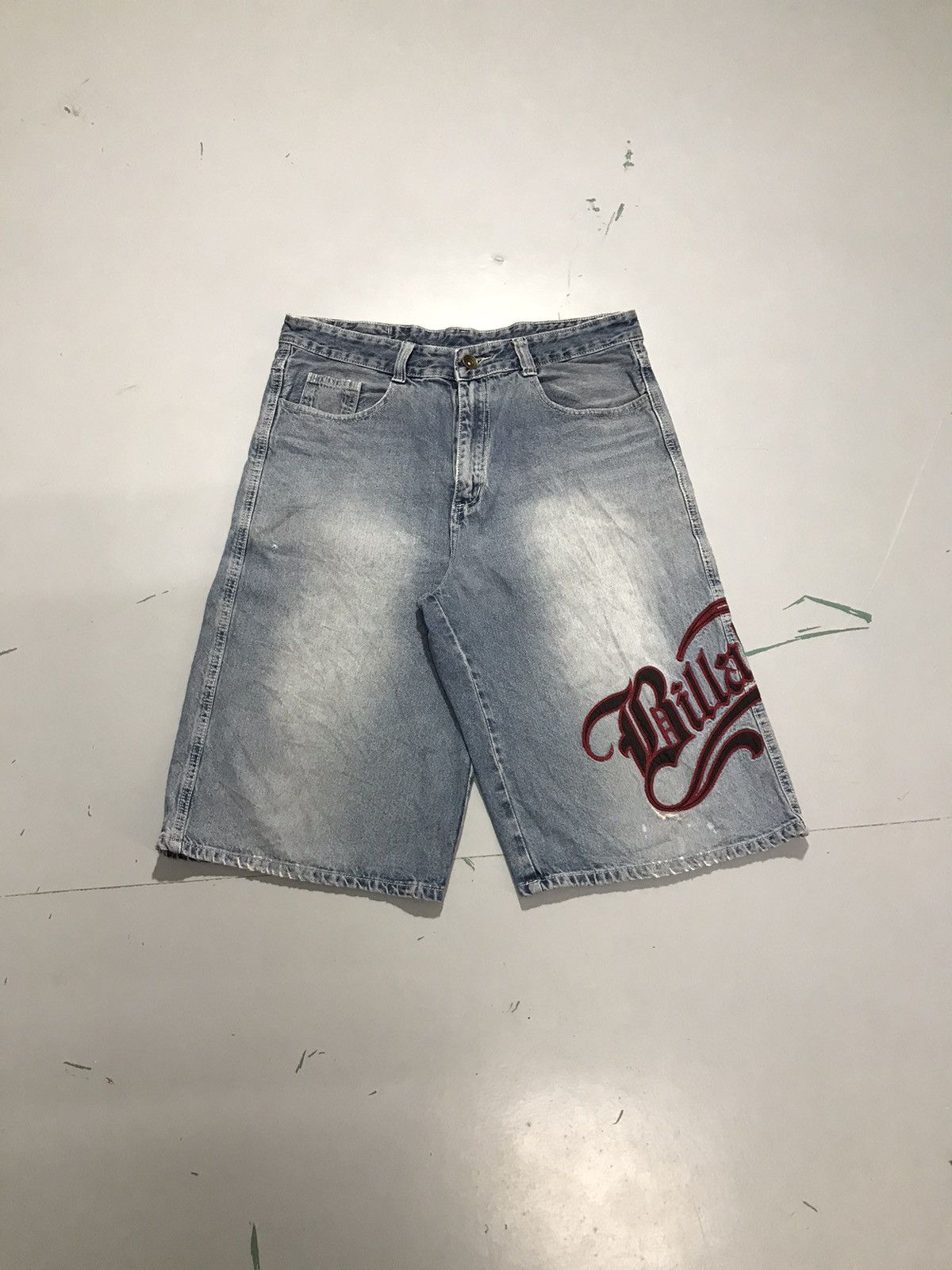 Billabong Vintage billabong embroidered denim jort Size US 34 / EU 50 - 1 Thumbnail