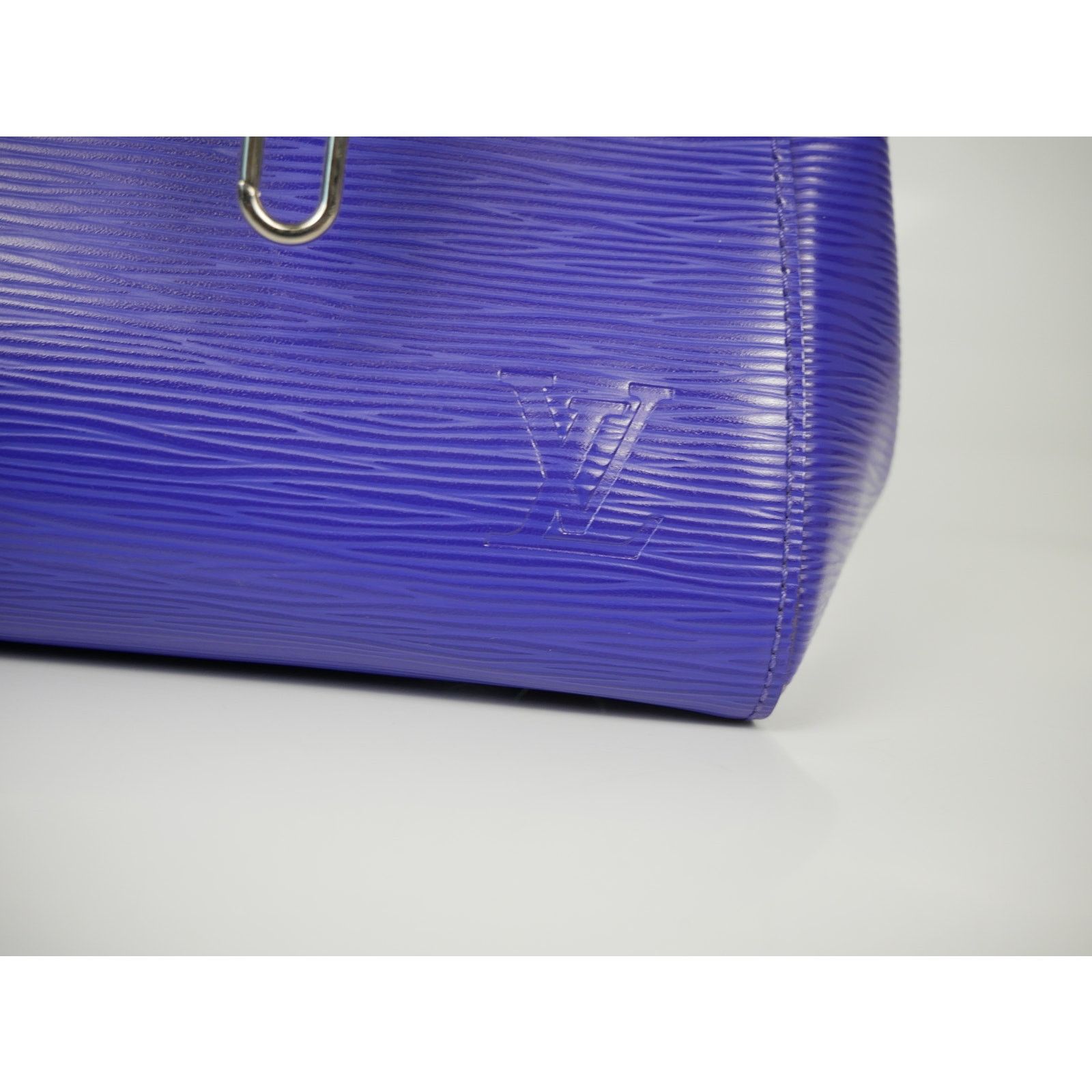 Louis Vuitton Louis Vuitton Epi Marly BB Tote Size ONE SIZE - 4 Thumbnail