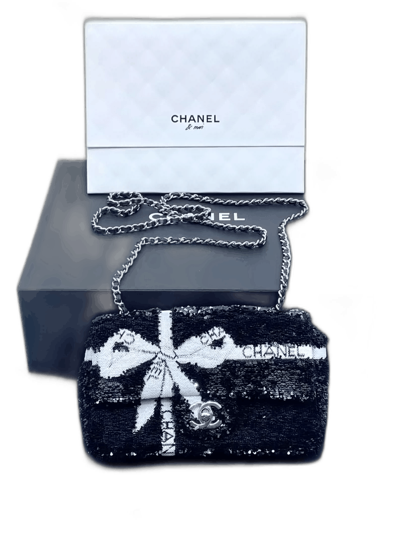 Chanel Chanel Bow Chain Bag with Sequins Size ONE SIZE - 1 Thumbnail