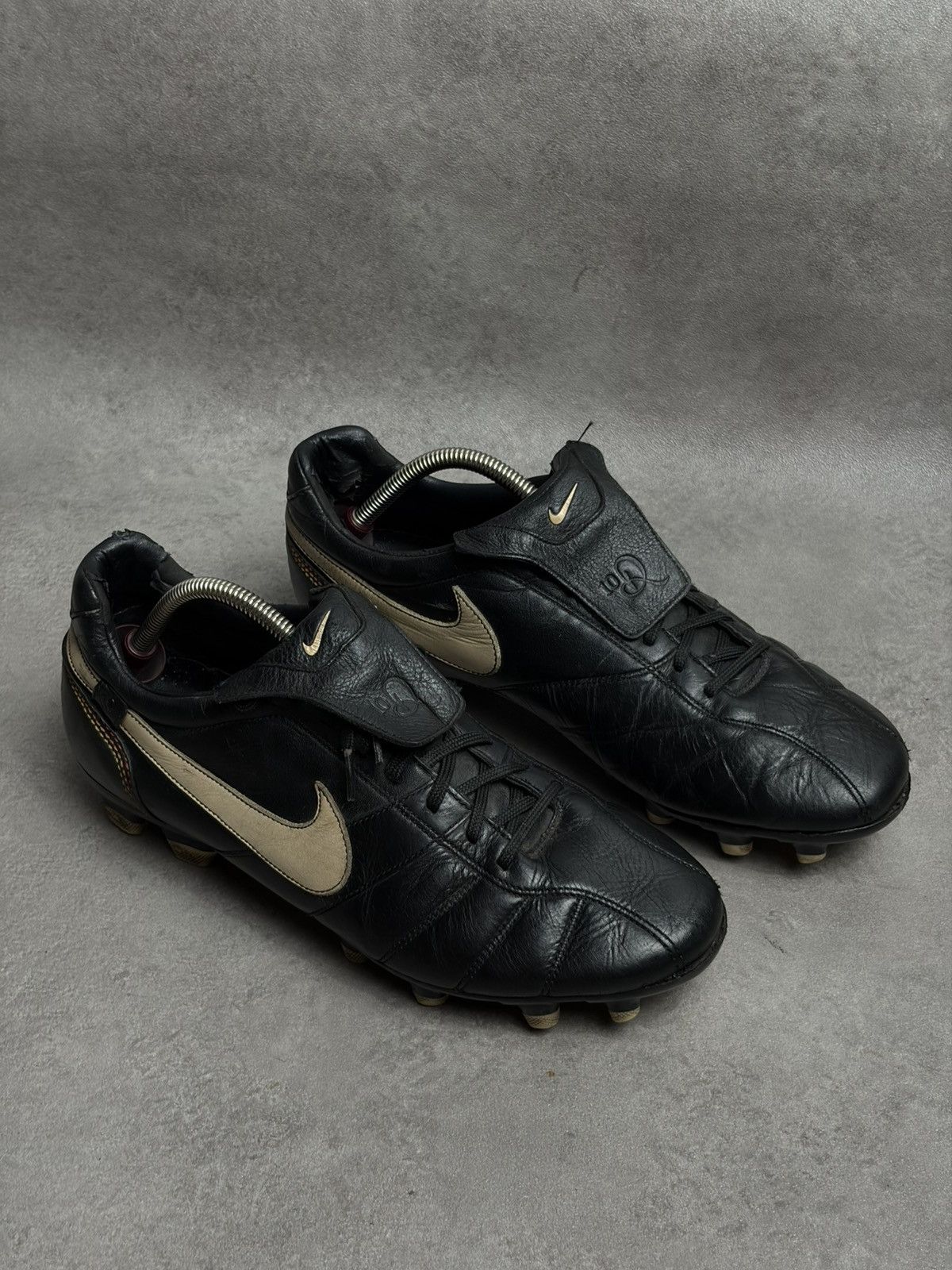 Nike Archive Nike Tiempo R10 football boots Ronaldinho 2007 US11 Size US 11 / EU 44 - 5 Thumbnail