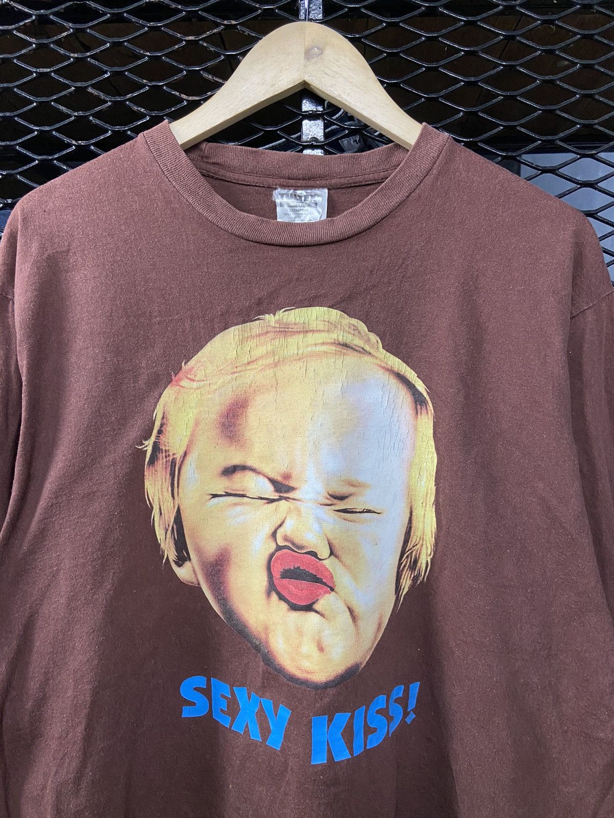 Other × Vintage 🤎SEND OFFER🤎VINTAGE SEXY KISS RARE GRAPHIC Size US L / EU 52-54 / 3 - 4 Thumbnail