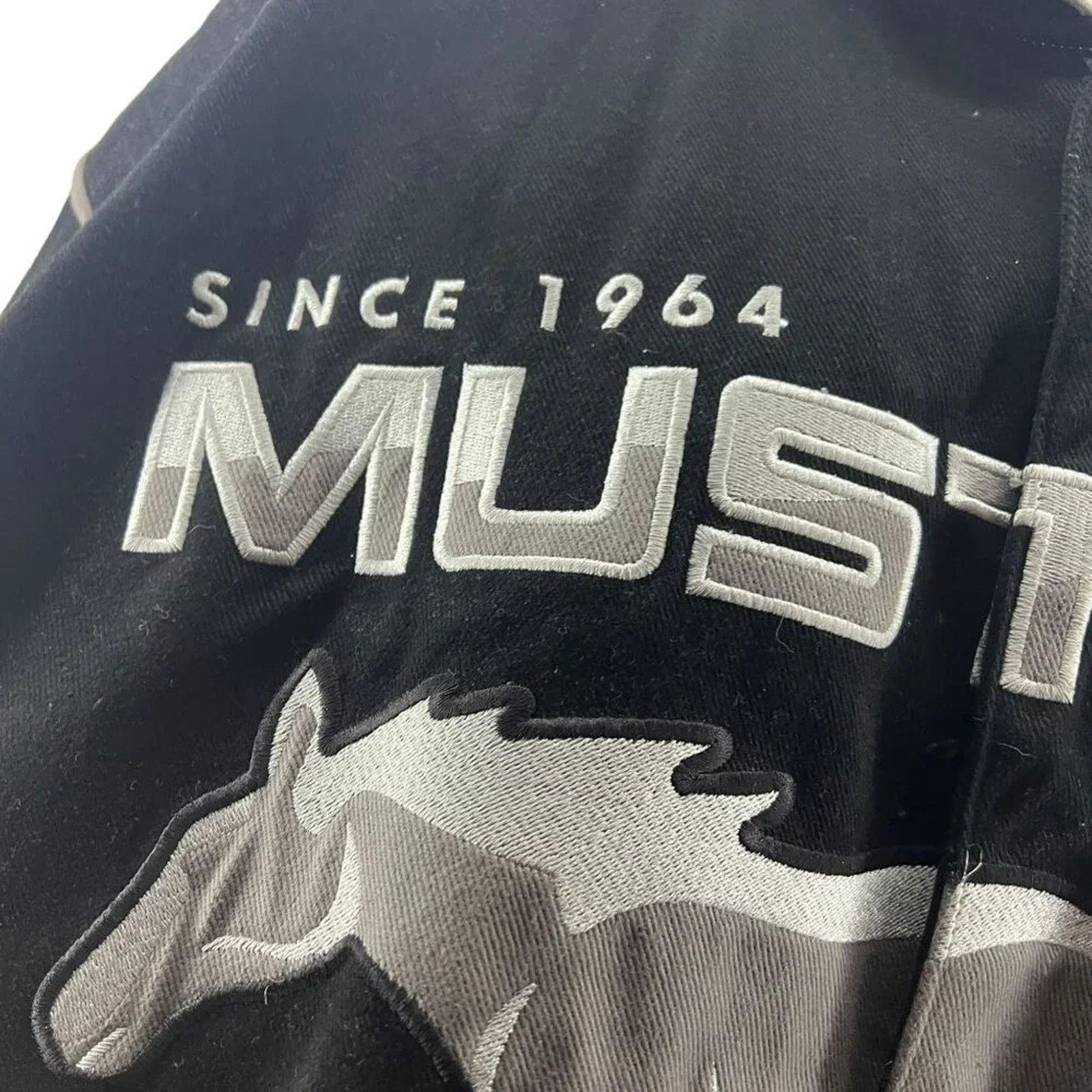 Vintage Vintage Jeff Hamilton JH Designs Ford Mustang 40th Cobra Size US XL / EU 56 / 4 - 4 Thumbnail