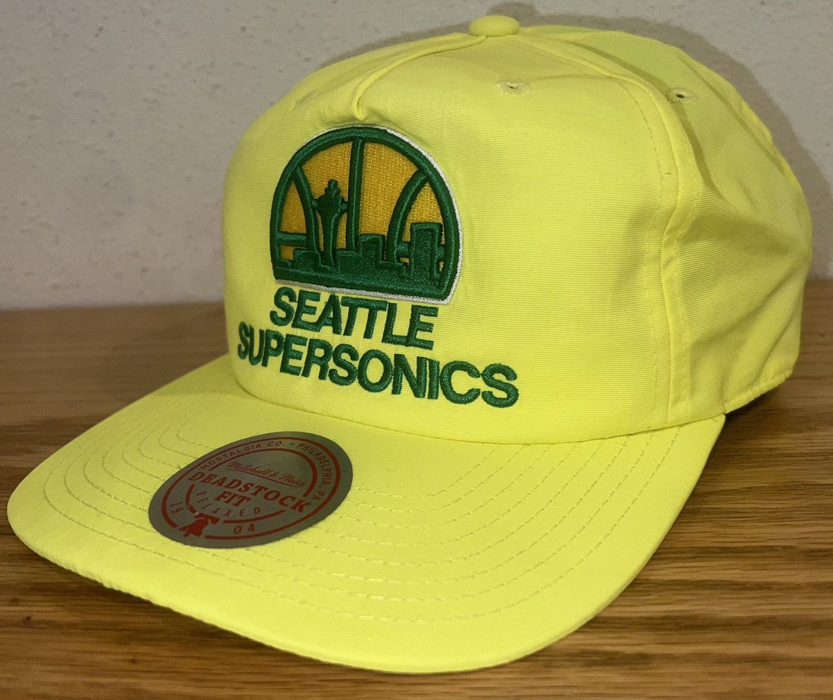 Mitchell & Ness Mitchell Ness Seattle SuperSonics Waterproof Hat Size ONE SIZE - 1 Thumbnail
