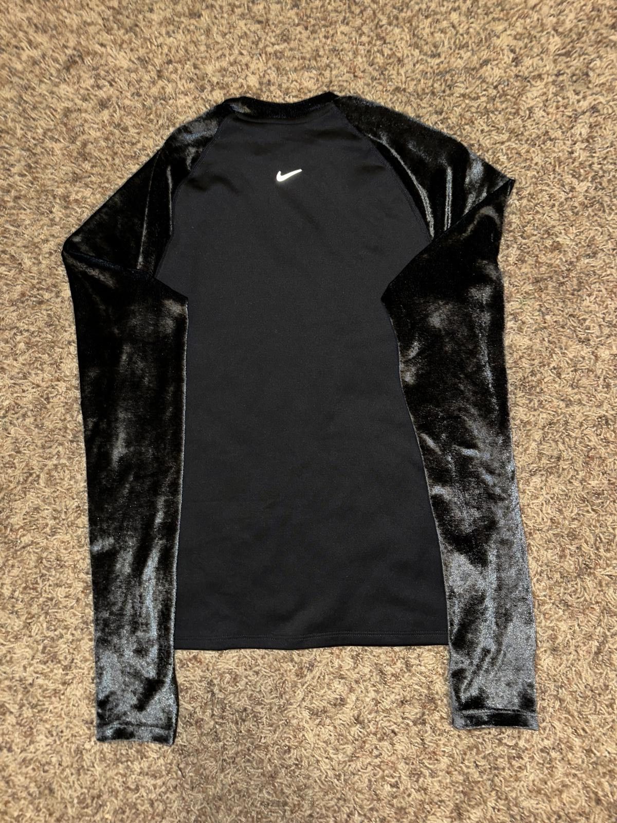Nike Nike Women’s Air Midlayer Long Sleeve Black Top Sample Size S / US 4 / IT 40 - 2 Thumbnail
