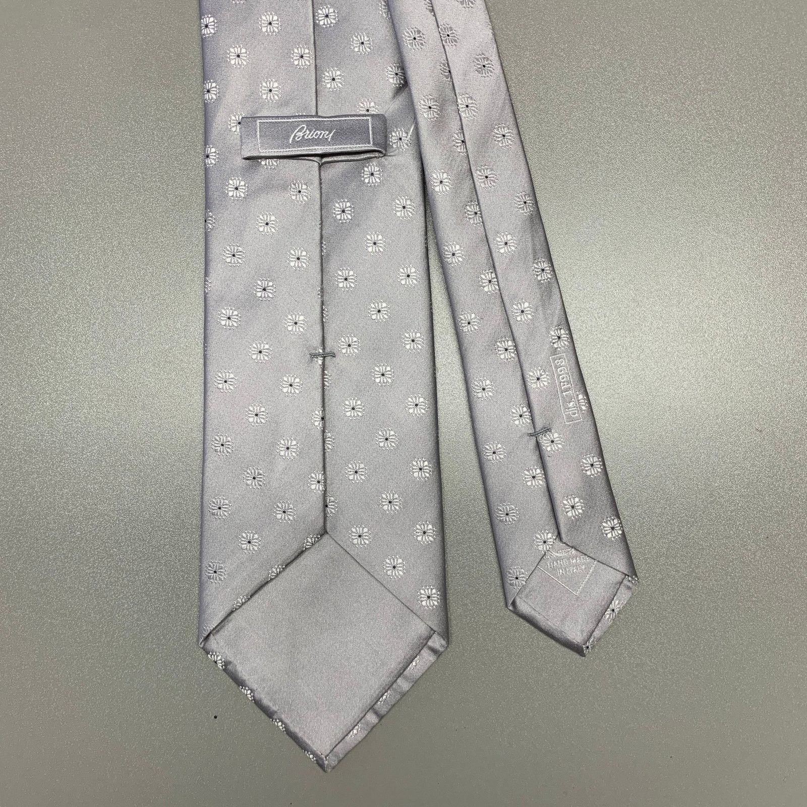 Brioni BRIONI Grey White Floral Silk Tie Size ONE SIZE - 2 Thumbnail