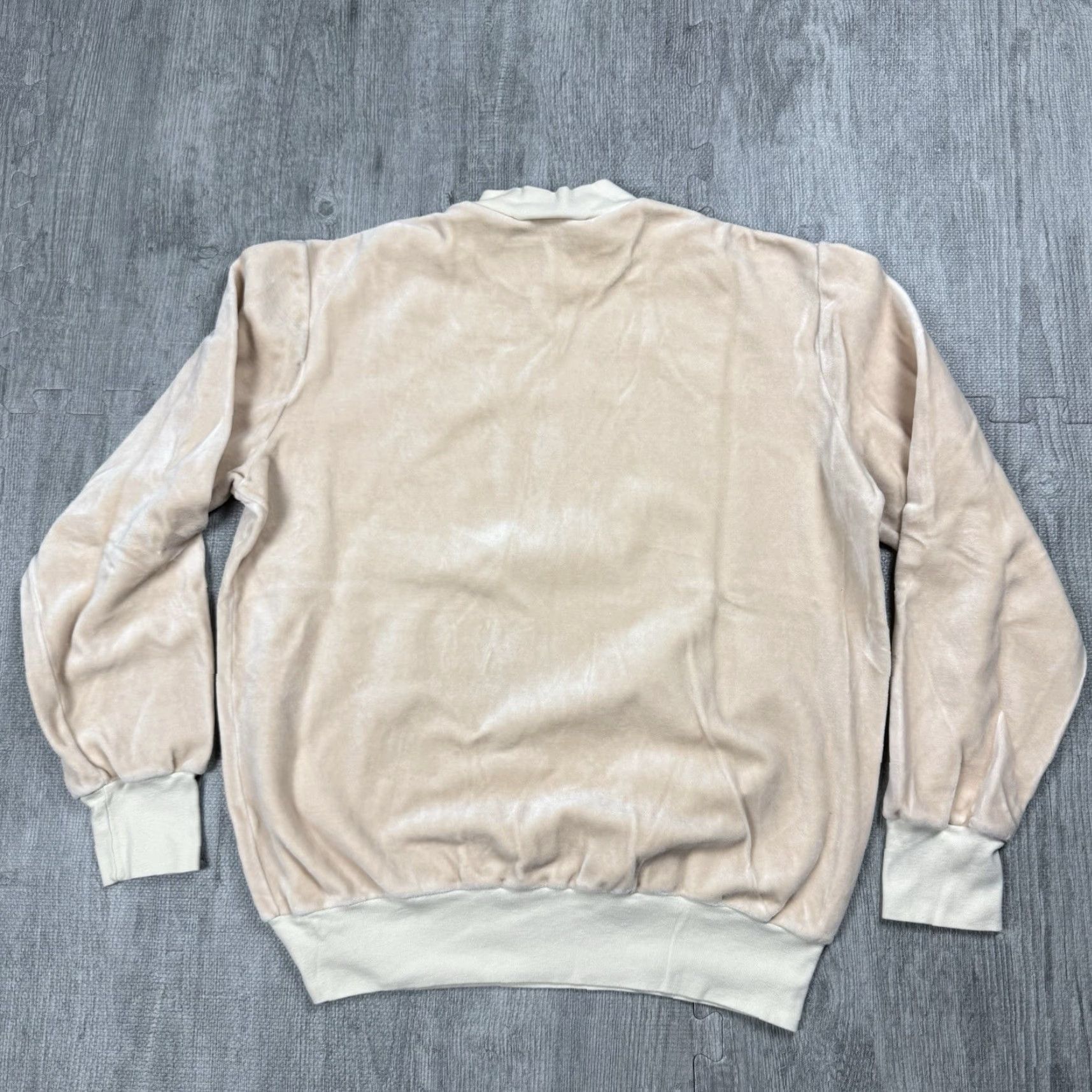 Velour VINTAGE 1970s Arthurs Court NYAC Velour Pullover Sweater M Men Beige Casual Size US M / EU 48-50 / 2 - 5 Thumbnail