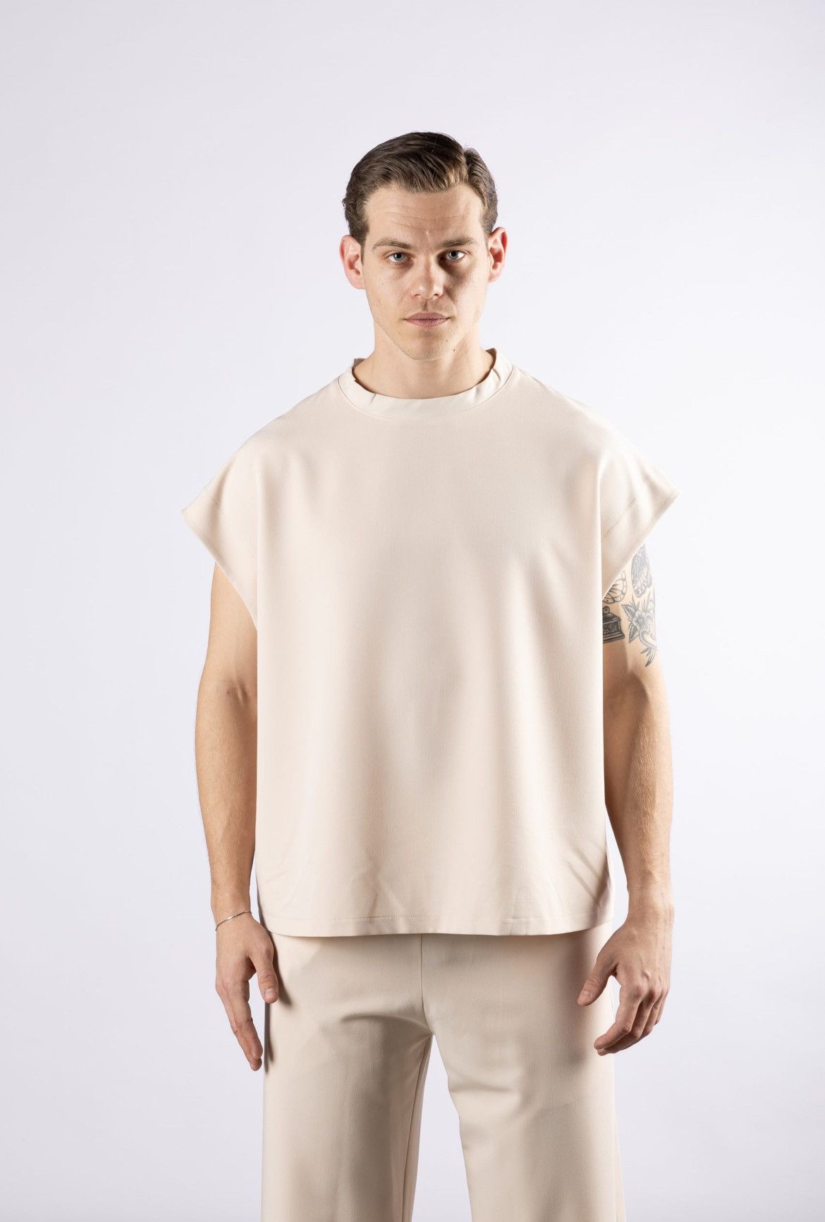 Other Not a common box tank top - off-white (One Size - M/L) Size US M / EU 48-50 / 2 - 6 Thumbnail