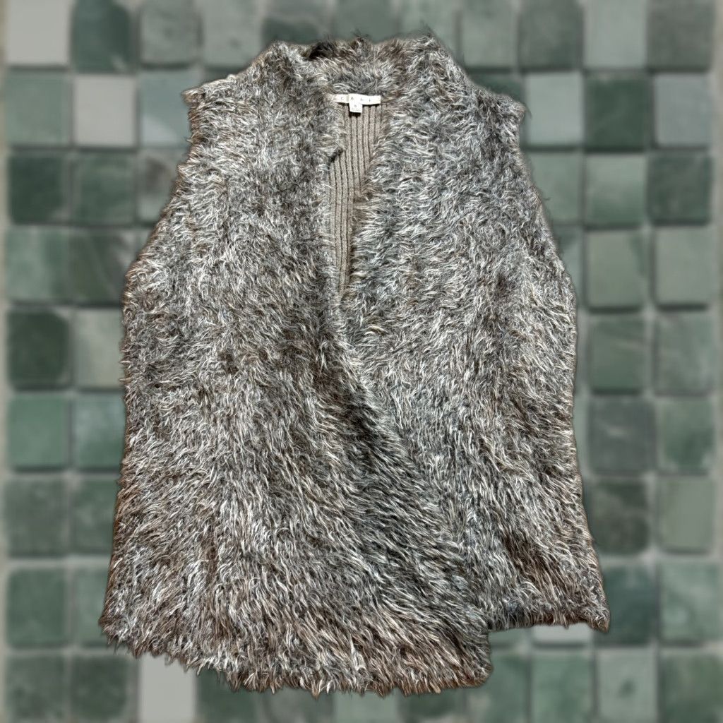 Vintage CAbi Jacket Open Front Womens S Faux Fur Sleeveless Gray Jacket Womens Small Open Front Gray CAbi Sleeveless Animals Theme Limited Open Front Size S / US 4 / IT 40 - 1 Thumbnail