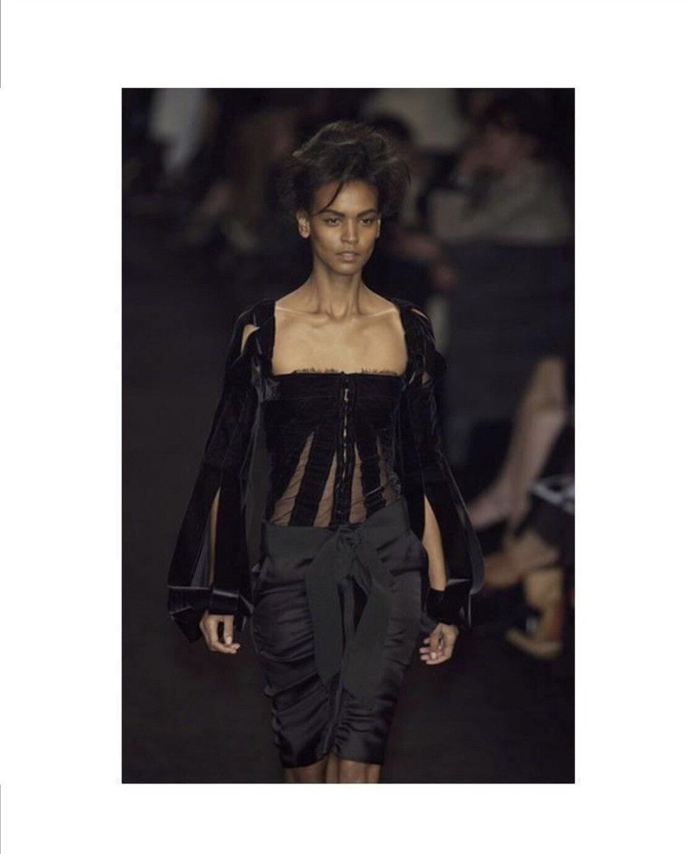 Yves Saint Laurent Yves Saint Laurent - Tom Ford - SS02 - Velvet - Ruched Skirt Size 25" / US 0 / IT 36 - 23 Thumbnail