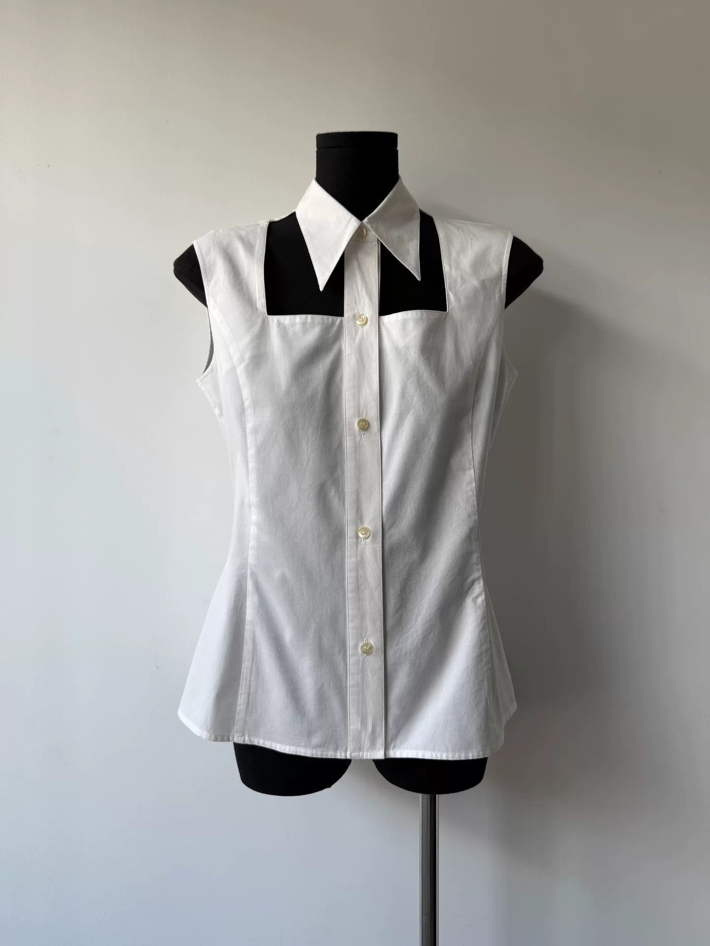 Jean Paul Gaultier Jean Paul Gaultier Sleeveless Top with Cutouts Size M / US 6-8 / IT 42-44 - 1 Thumbnail