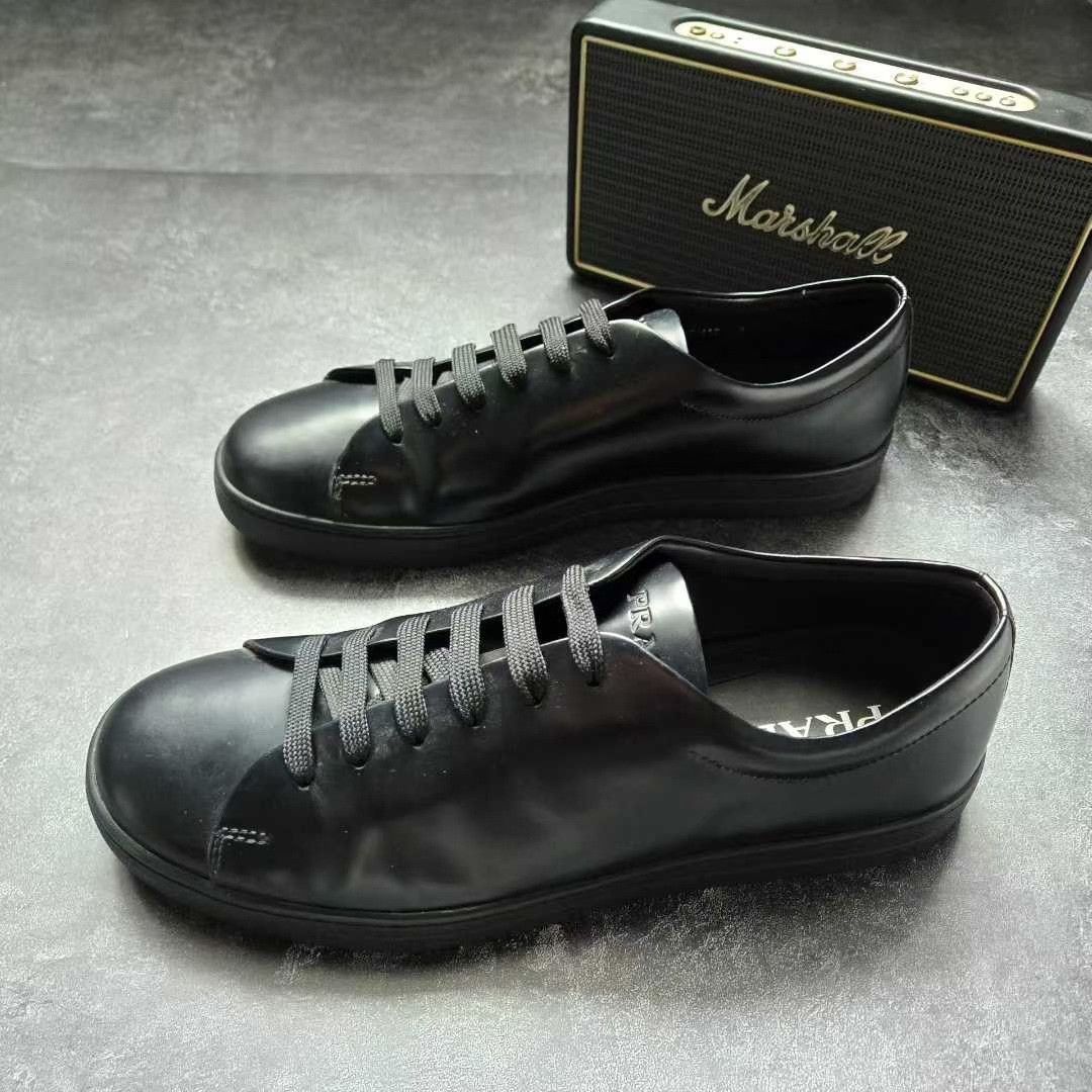 Balenciaga Balenciaga Leather Black Lowtop Sneakers 9 Men Size US 9 / EU 42 - 1 Thumbnail