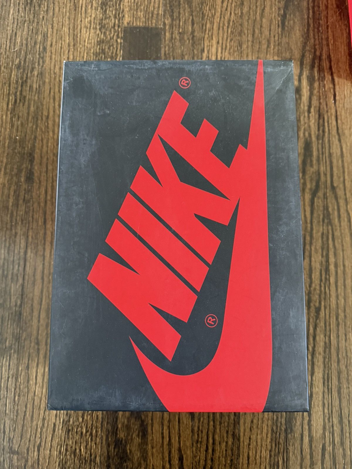 Jordan Brand Jordan 1 royal 2017 Size US 11 / EU 44 - 10 Thumbnail