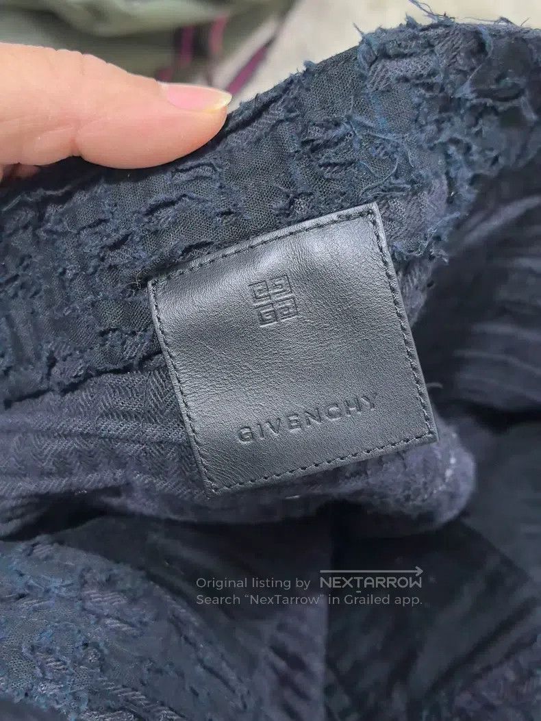 Other Givenchy Size31 Black Pure Leather Pandora's Box Bag Size US 31 - 7 Thumbnail