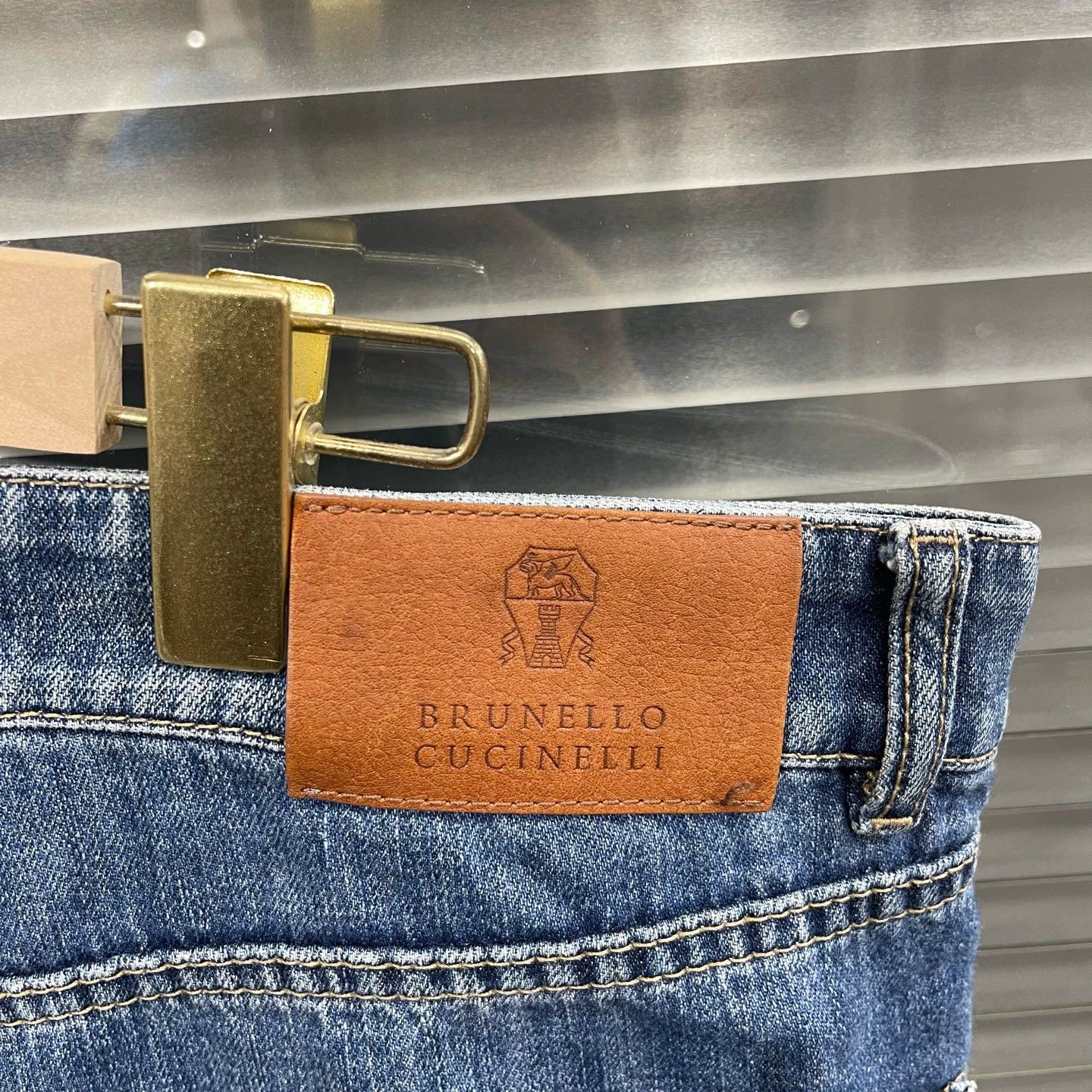 Brunello Cucinelli Brunello Cucinelli Pocket Embro Leather Patch Jeans 48 Size US 32 / EU 48 - 3 Thumbnail