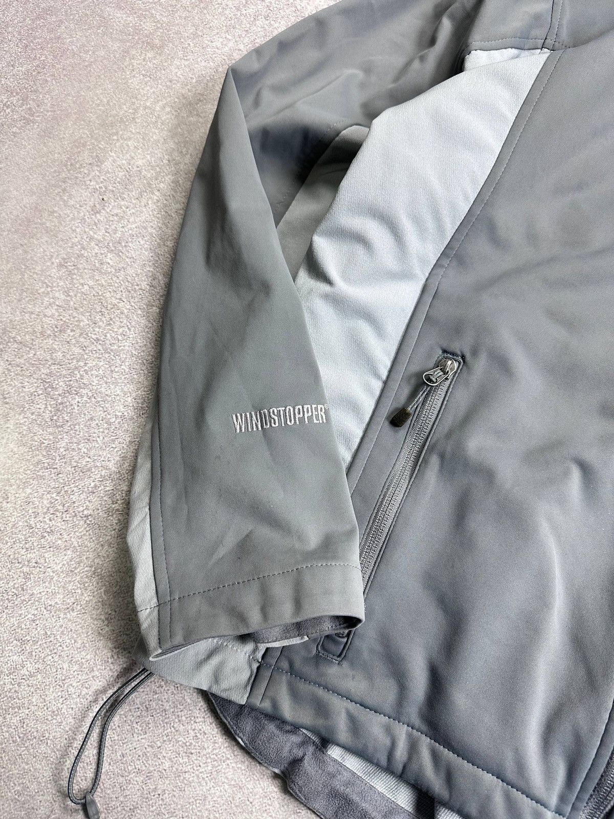 The North Face Vintage The North Face Flight Series Windstopper Jacket L Size US L / EU 52-54 / 3 - 10 Thumbnail