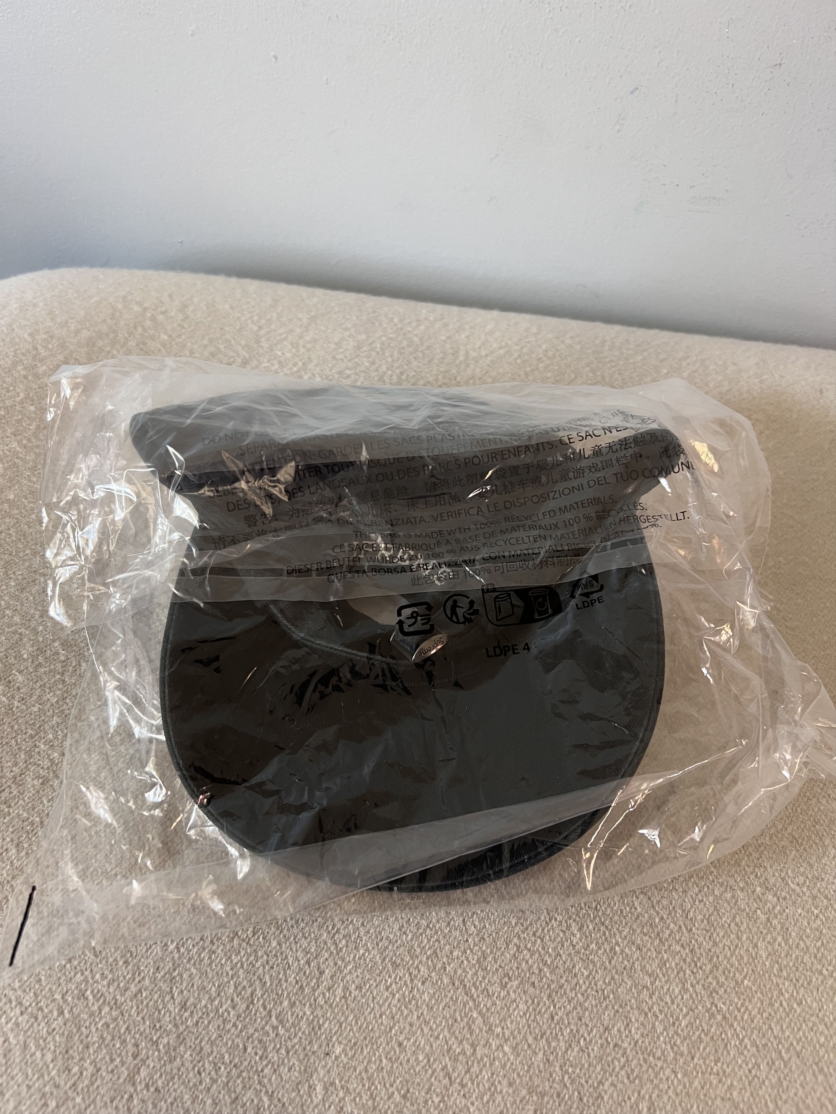 Supreme Supreme Liberty 6-Panel Hat in Black Size ONE SIZE - 4 Thumbnail