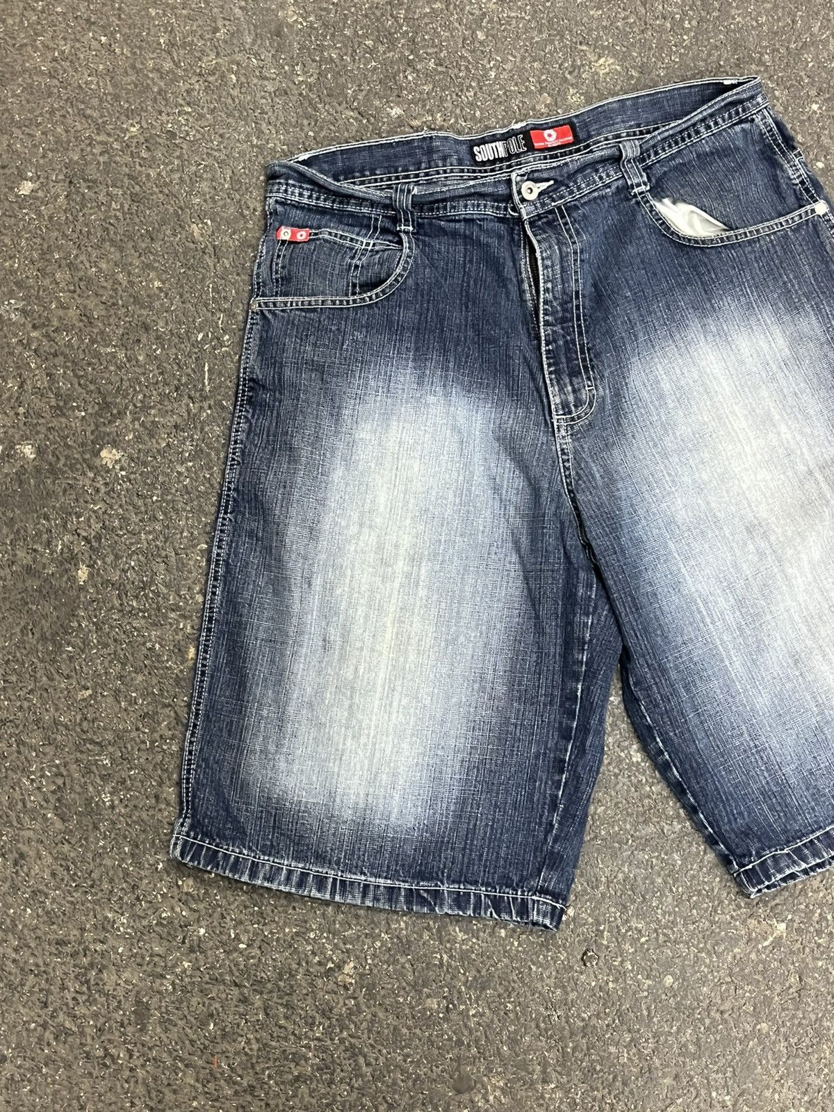 Southpole Baggy fit y2k Southpole red tab jorts hype rare skater Size US 34 / EU 50 - 6 Thumbnail