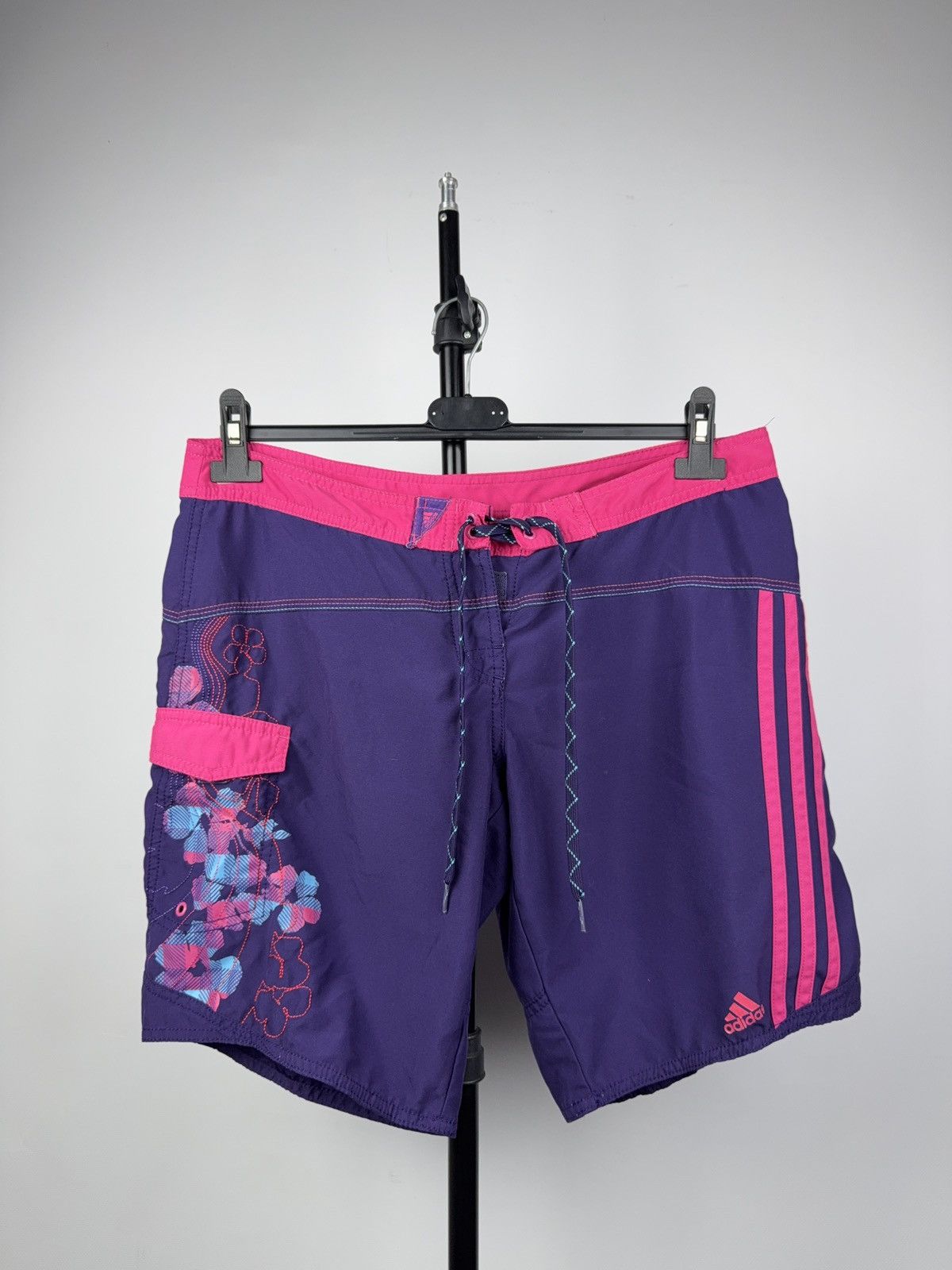 Adidas Adidas Y2K Floral Board Shorts Purple Pink 3-Stripes Wmns M Size 32" / US 10 / IT 46 - 1 Thumbnail