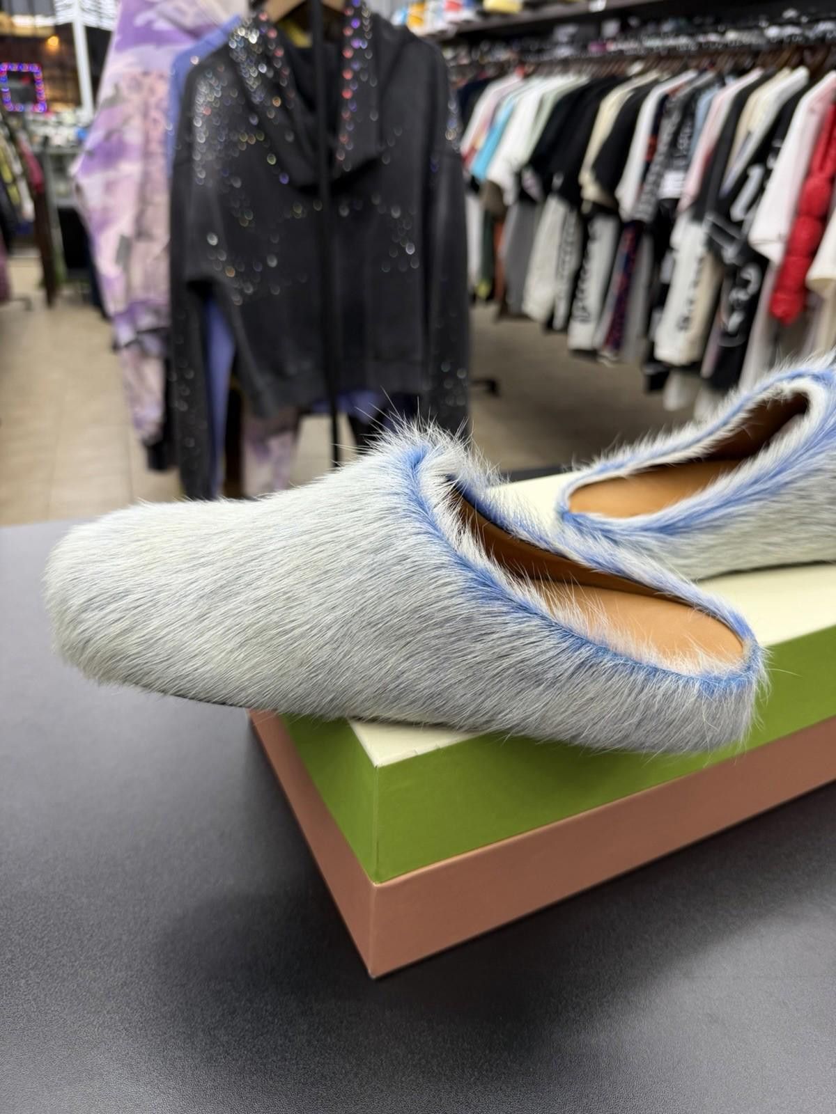 Marni Marni Biue Long Hair Calfskin Fussbett 37.5EU/7.5US Women’s Size US 7.5 / IT 37.5 - 9 Thumbnail