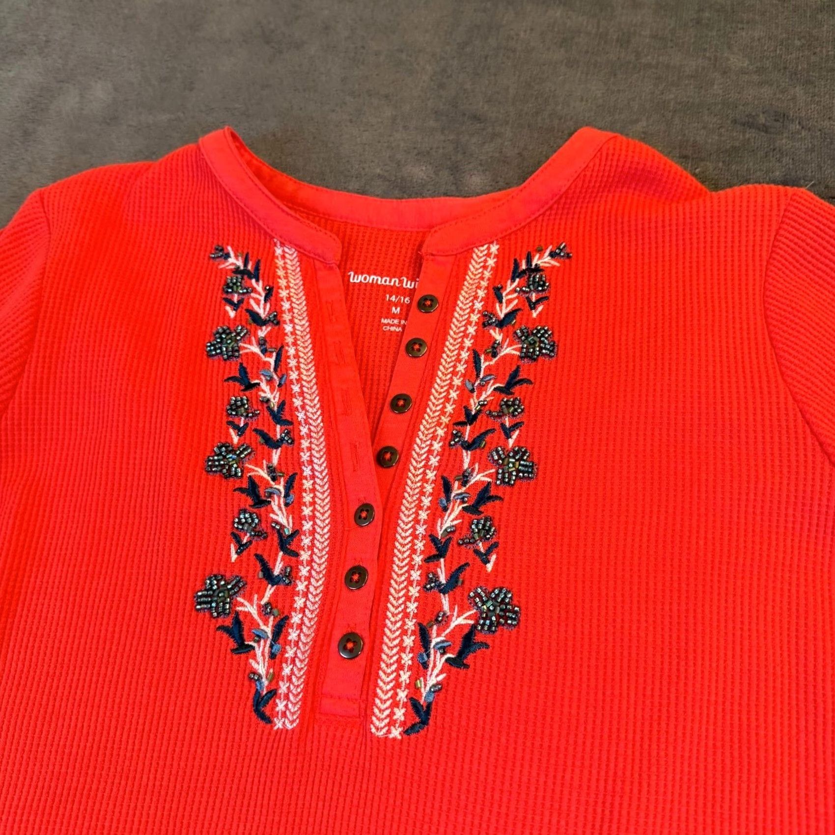 Vintage VINTAGE Woman Within Red Waffle Knit Embroidered Henley Tunic Top Womens M Red, Embroidered, Button, Henley, Tunic, Long Sleeve, Knit Size M / US 6-8 / IT 42-44 - 2 Thumbnail