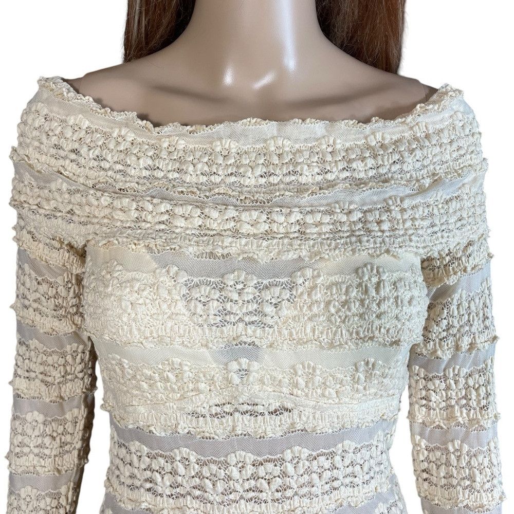 Free People NWT New Free People Cream Lace Sanna Bodysuit Size L Size L / US 10 / IT 46 - 4 Thumbnail