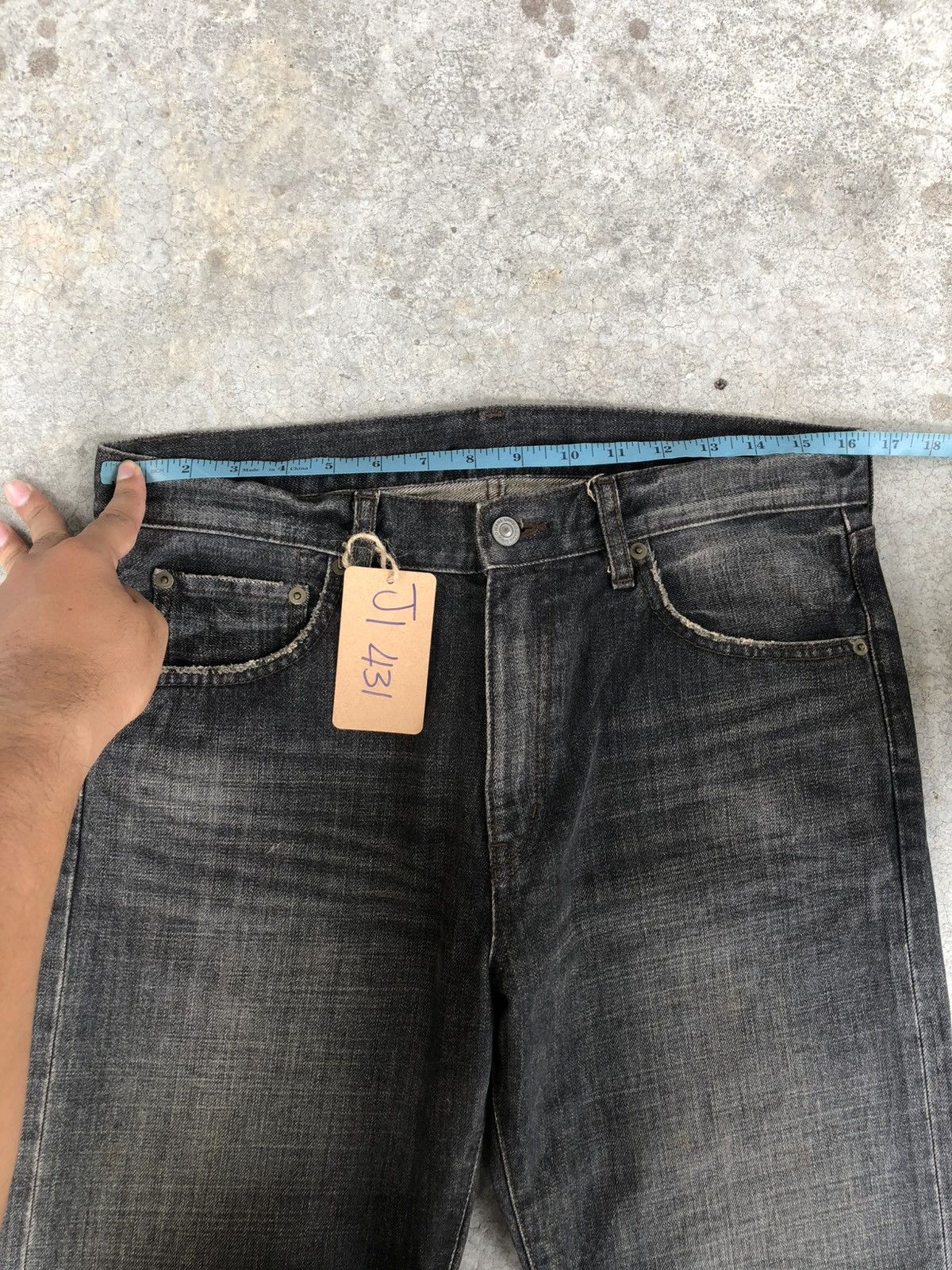 If Six Was Nine Mudwash Uniqlo Distressed Jeans Size US 32 / EU 48 - 21 Thumbnail