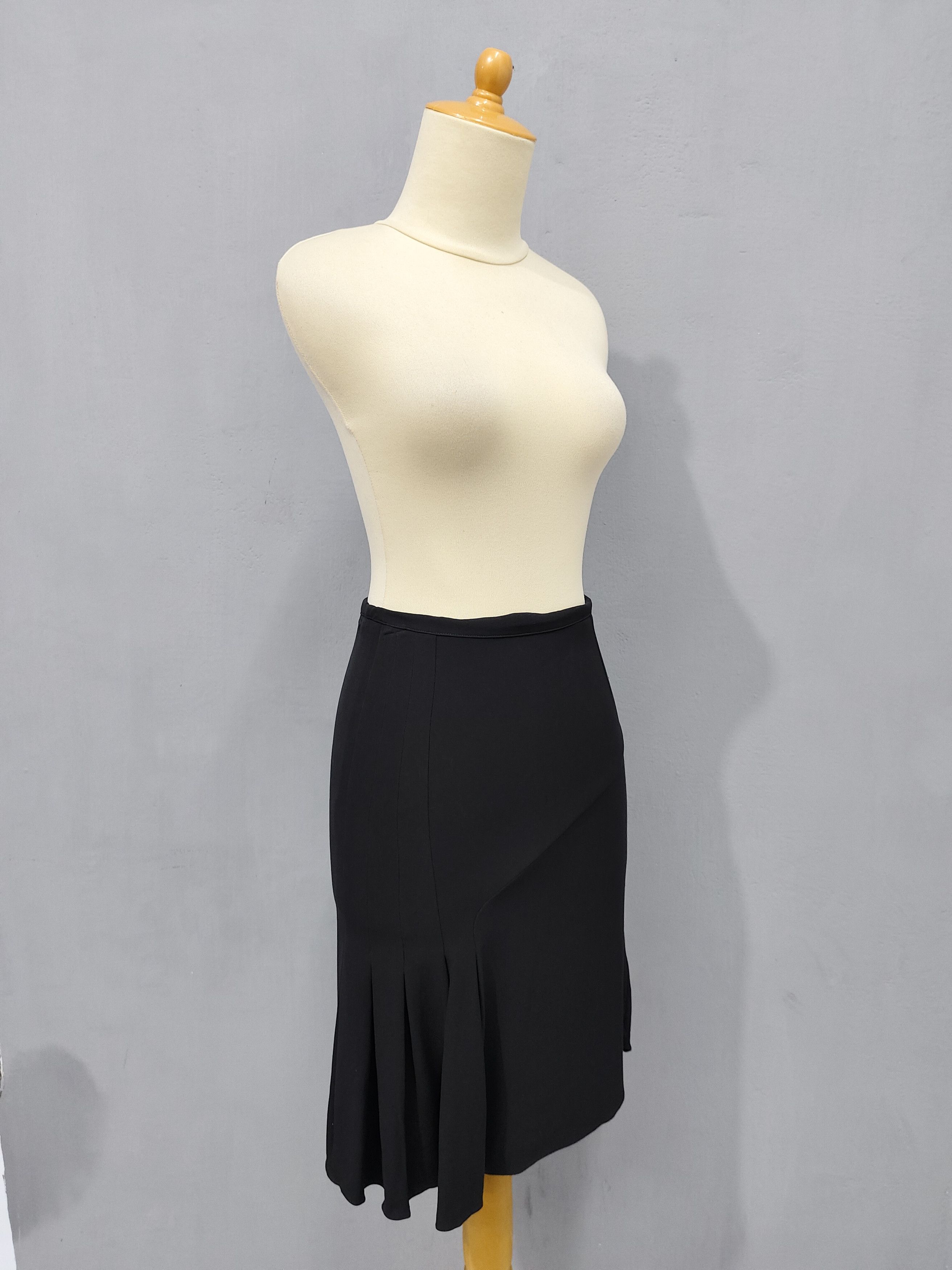 Balenciaga Balenciaga- Asymmetric Sculptural Paneling Flare Skirt Size 28" / US 6 / IT 42 - 10 Thumbnail