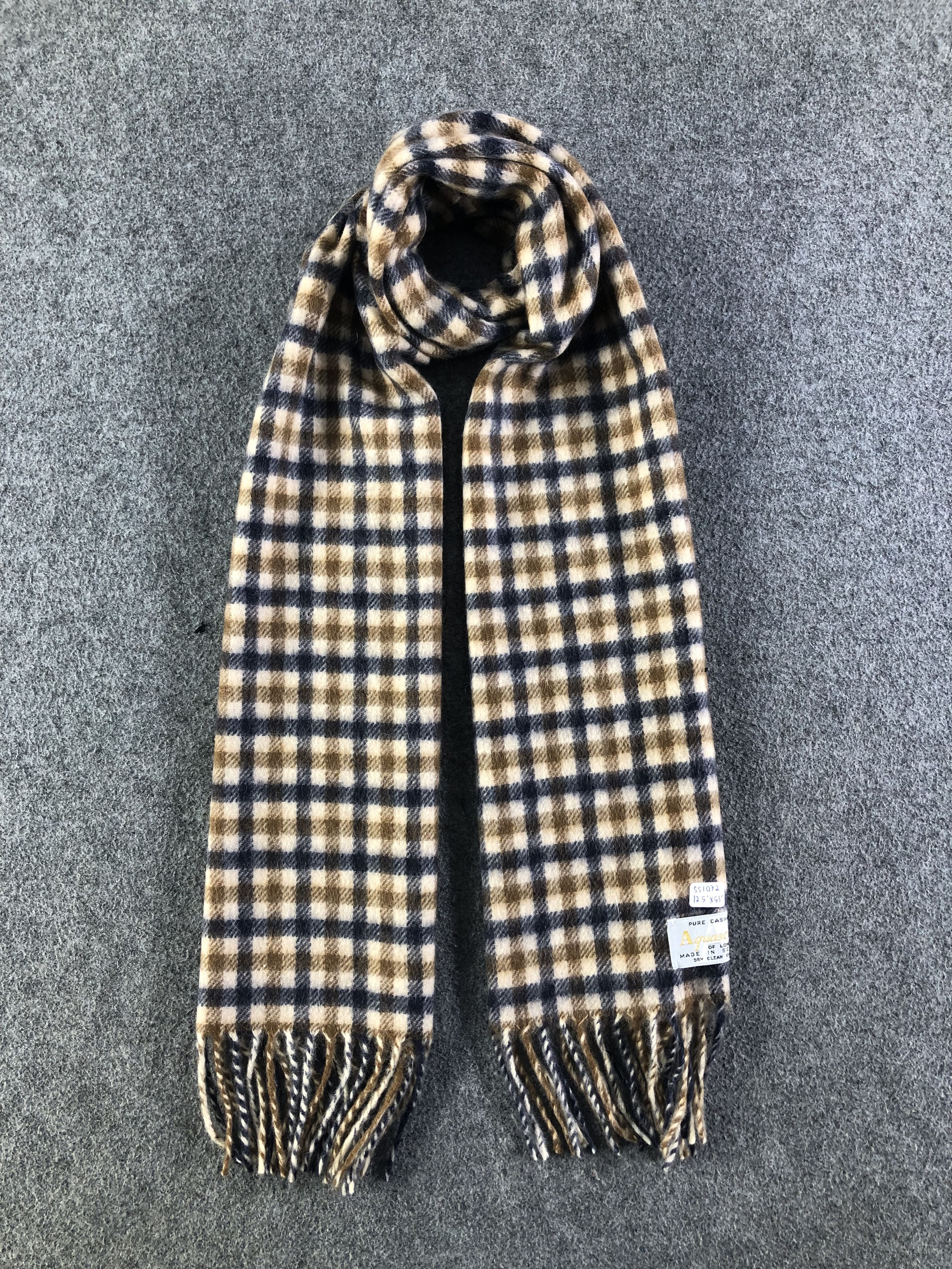 Aquascutum Aquasqutum Scarf / Muffler / Neckwear Size ONE SIZE - 1 Thumbnail