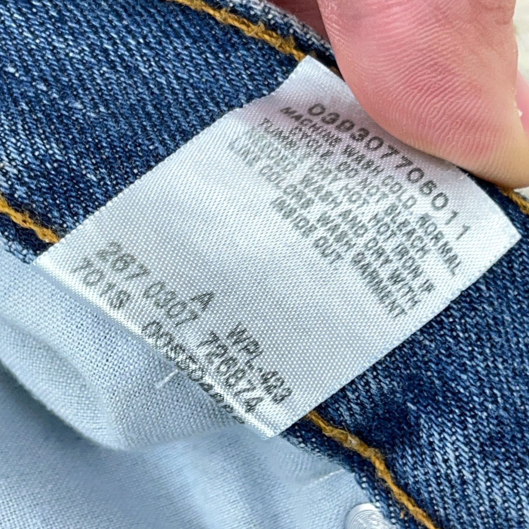 Levi's VINTAGE Levi's 550 Jeans Men's 42x32 Relaxed Fit Straight Leg Blue Y2K Grunge Size US 42 / EU 58 - 6 Thumbnail