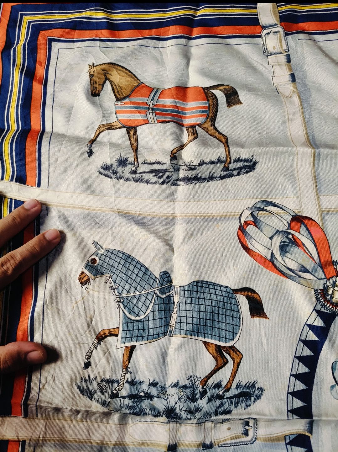 Hermes Hermes silk scarf Couvertures et tenues de four pour Size ONE SIZE - 11 Thumbnail