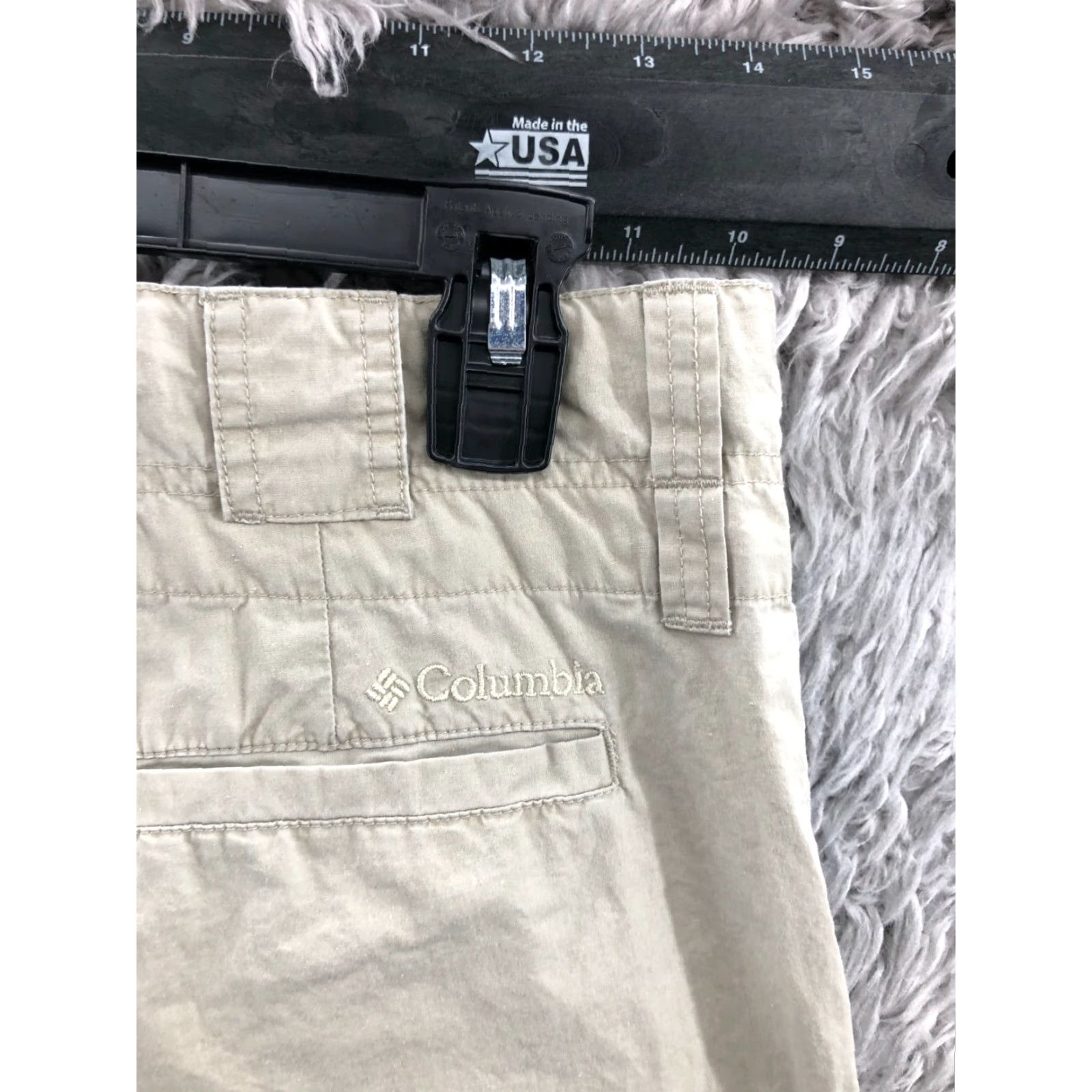 Vintage Columbia Capri Pants Womens Beige Regular Size 12 Inseam 24 Elastic Waist Pockets Straight Rise 8.5-10.5 Knit Polyester Front Flat Front Casual Formal Size 34" / US 12 / IT 48 - 7 Thumbnail