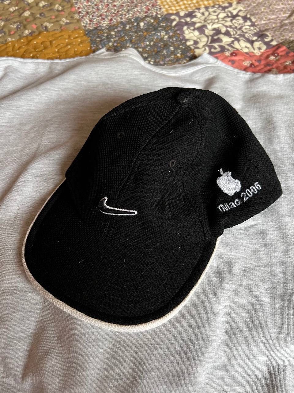 Apple × Nike × Vintage Vintage Apple Imac cap Nike black hat 2006 logo Size ONE SIZE - 2 Thumbnail