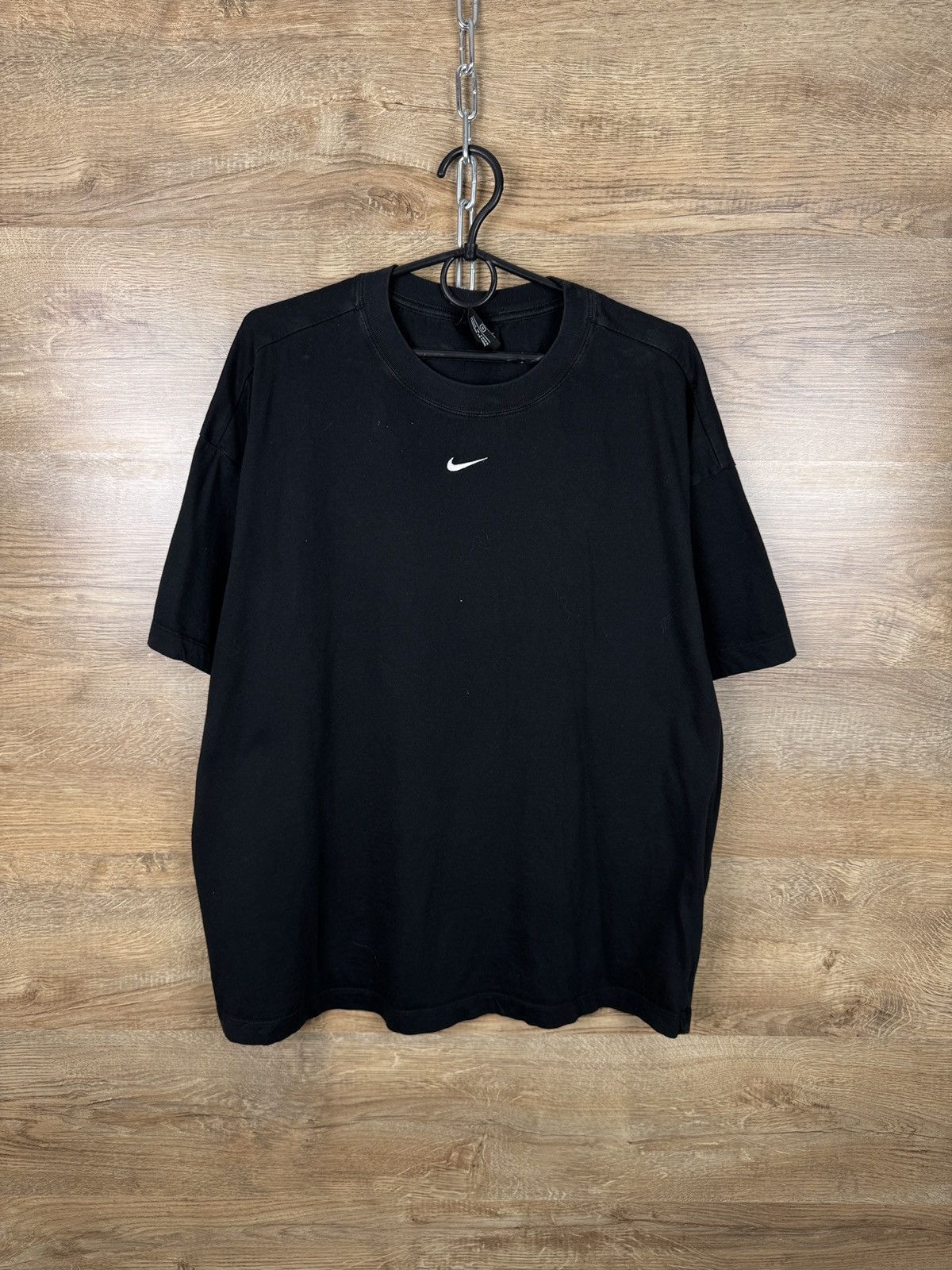 Nike × Vintage Mens Nike swoosh black T-shirt center logo y2k tee Japanese Size US XL / EU 56 / 4 - 1 Thumbnail