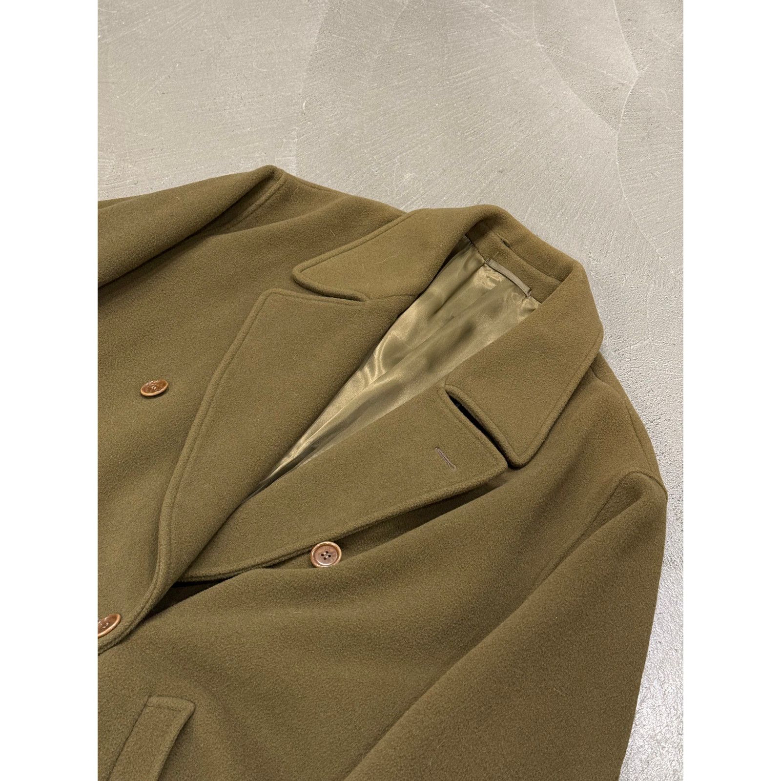 Versace 1990s Gianni Versace olive wool double-breasted overcoat Size US L / EU 52-54 / 3 - 4 Thumbnail
