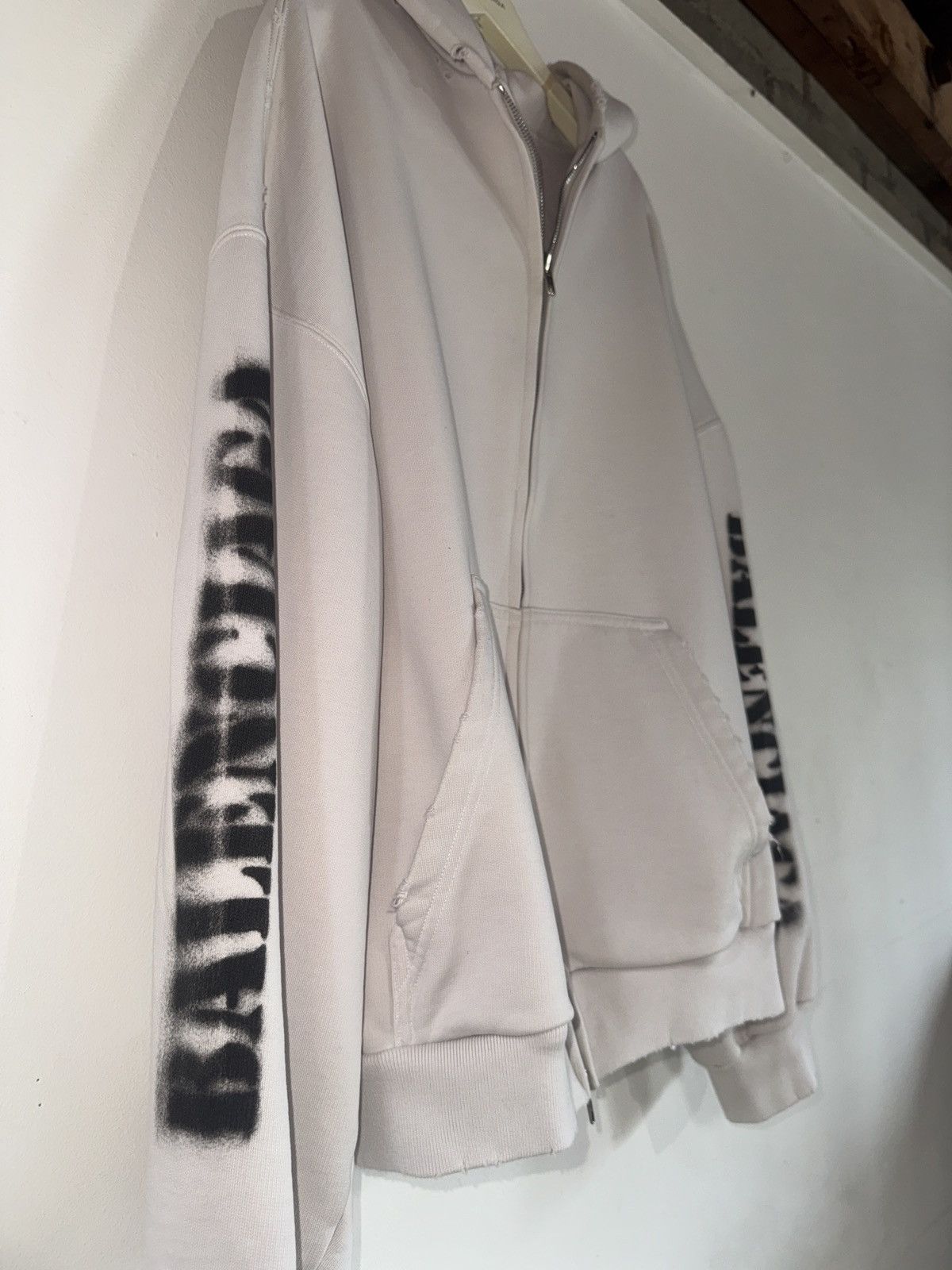 Balenciaga BALENCIAGA STENCIL TYPE ZIP-UP HOODIE Size US L / EU 52-54 / 3 - 6 Thumbnail