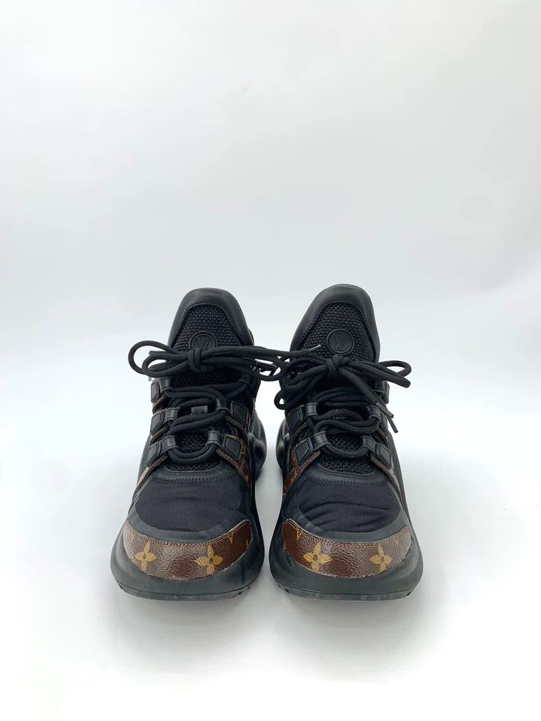 Louis Vuitton Louis Vuitton Black logo lace up sport casual shoes Size US 5.5 / EU 38 - 3 Thumbnail