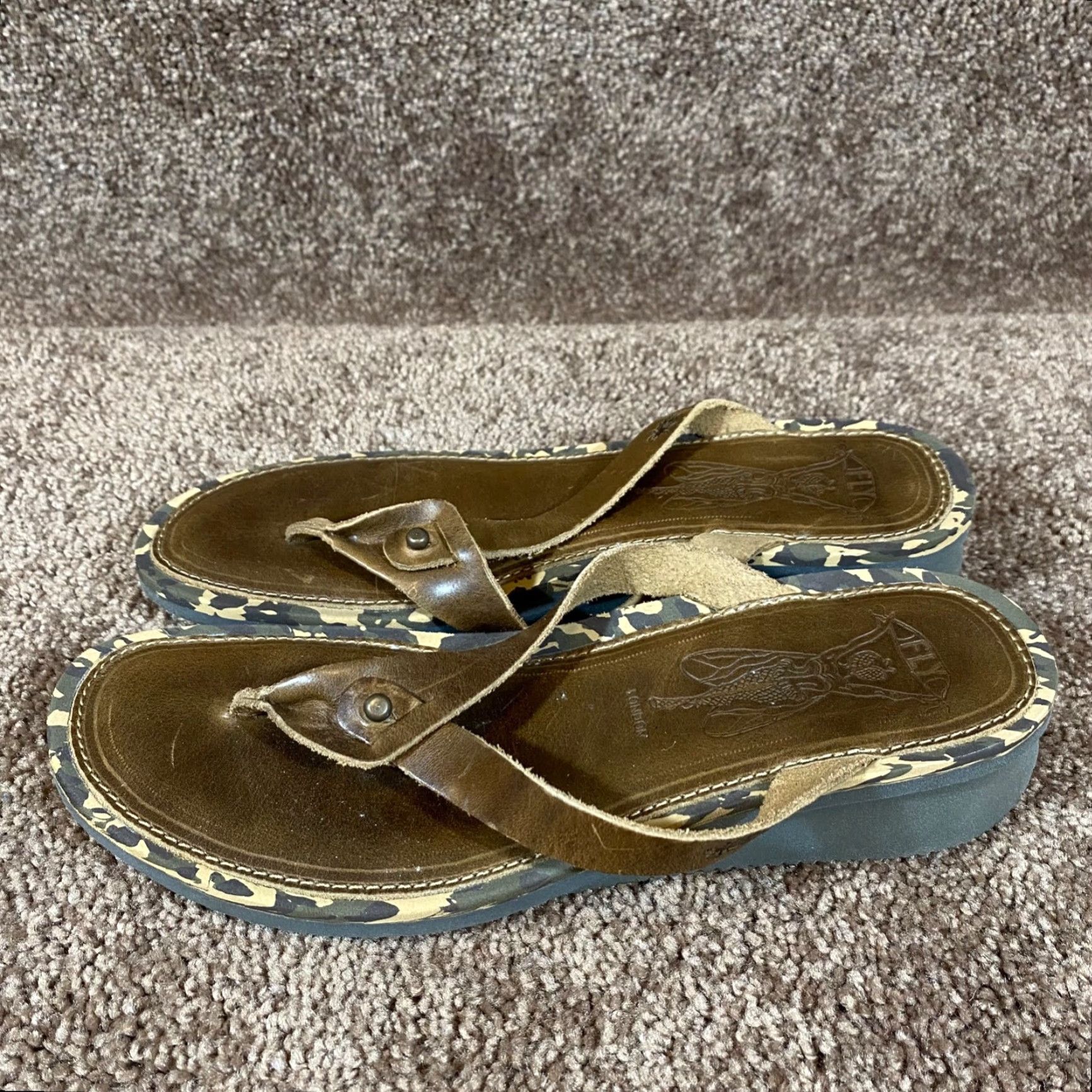 Fly London Fly London Womens Sandal Flip Flop Brown Leather Strap Size 40 US 9-9.5 Buckle Logo Wedge Straps Casual Shoes Size US 9 / IT 39 - 6 Thumbnail