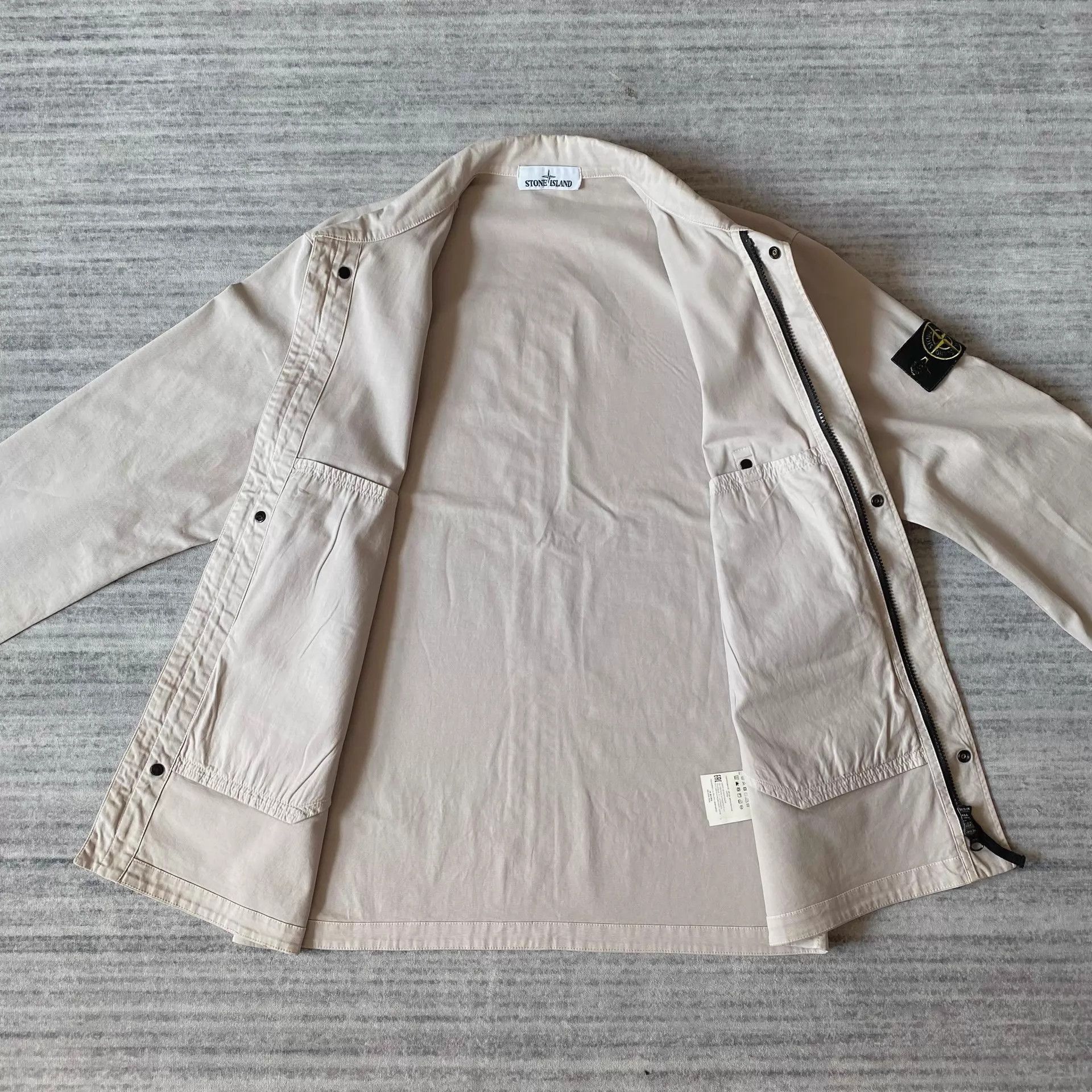Stone Island Stone Island Flap Pocket Utility Jacket Cream L Size US L / EU 52-54 / 3 - 3 Thumbnail