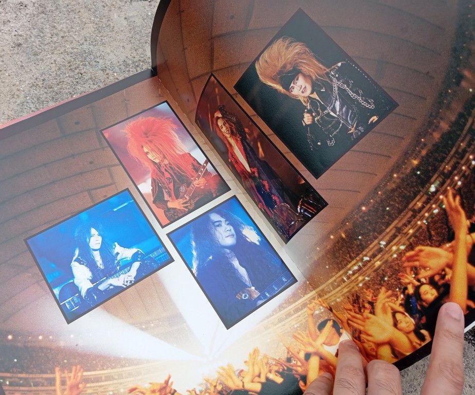 Japanese Brand XJAPAN 1994 🎌🎸 Memorial Photo Album Artbook Jrock Size ONE SIZE - 5 Thumbnail