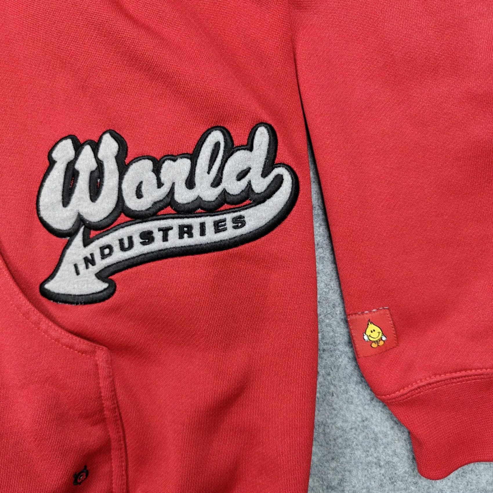 World Industries VINTAGE World Industries Hoodie Mens XL Red Full Zip Fleece Skate Graphic Devil Size US XL / EU 56 / 4 - 2 Thumbnail