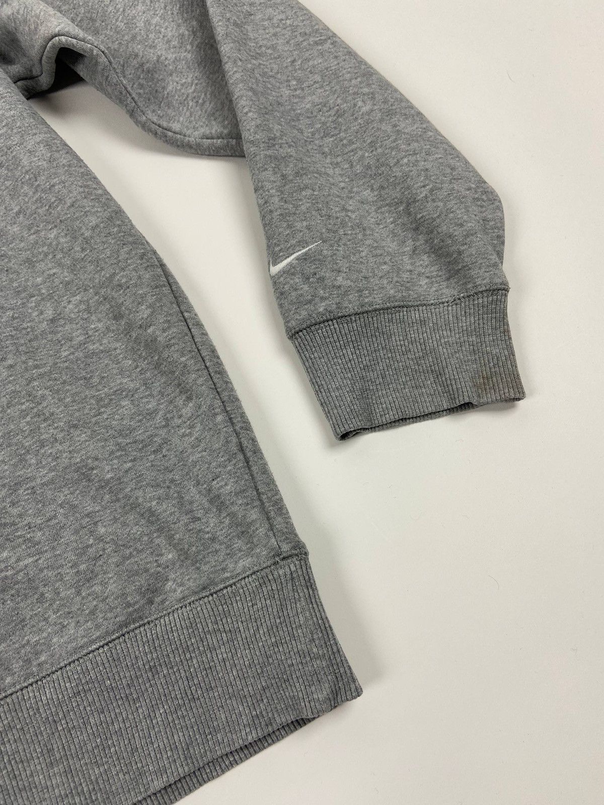 Nike Vintage Nike Sweatshirt XL Grey Big Logo Swoosh Y2K Pullover Size US XL / EU 56 / 4 - 2 Thumbnail
